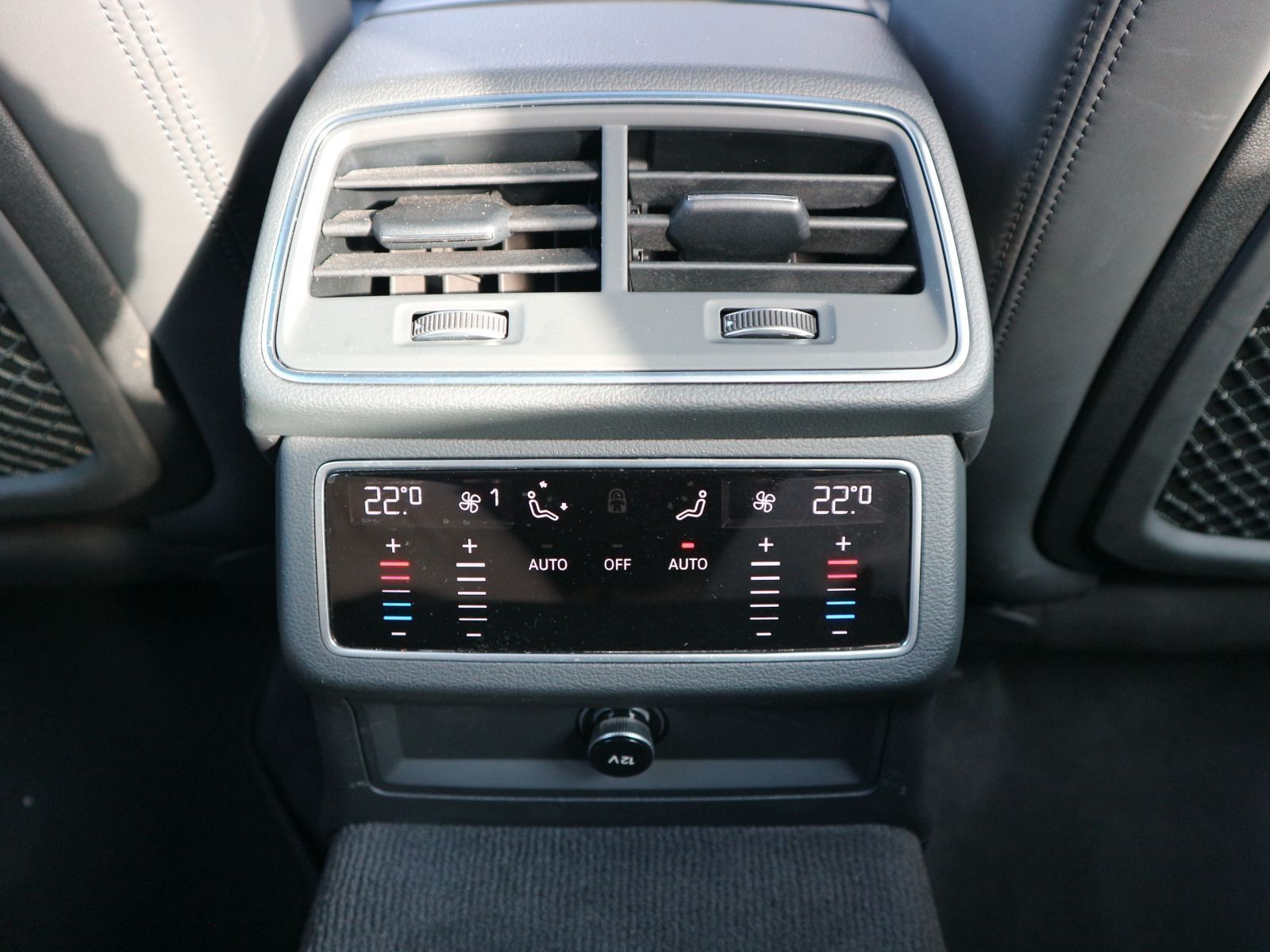 Fahrzeugabbildung Audi A6 Avant sport 40 TDI quattro*ACC*PANO*MEMORY*