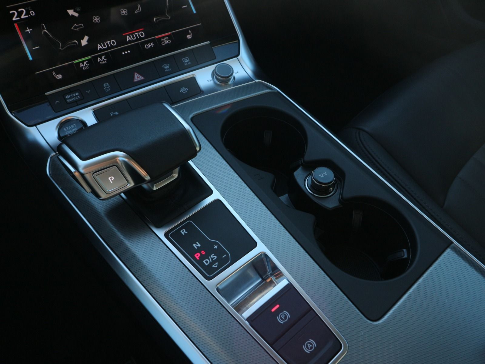 Fahrzeugabbildung Audi A6 Avant design 45 TFSI quattro S tronic ACC*AHK