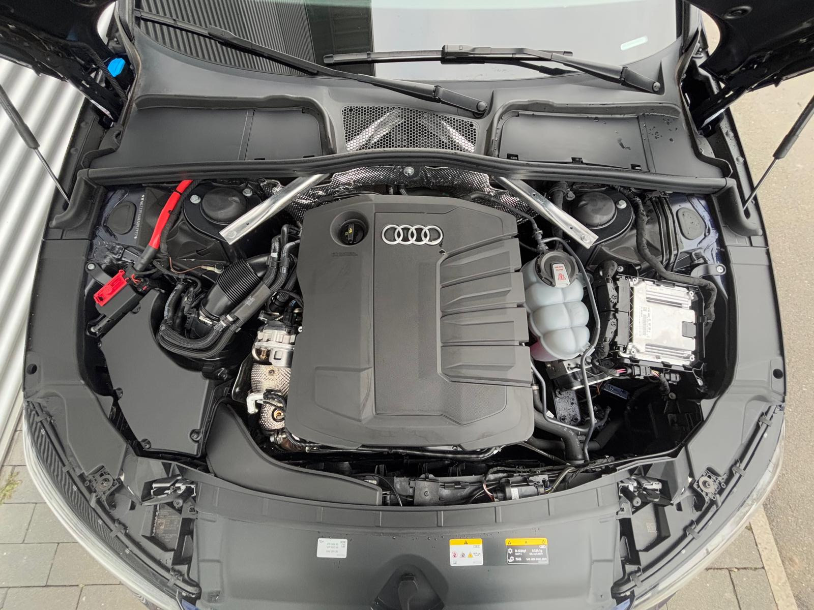 Fahrzeugabbildung Audi A4 Avant 40 TDI+QUATTRO S LINE+KAMERA+EL SITZE+