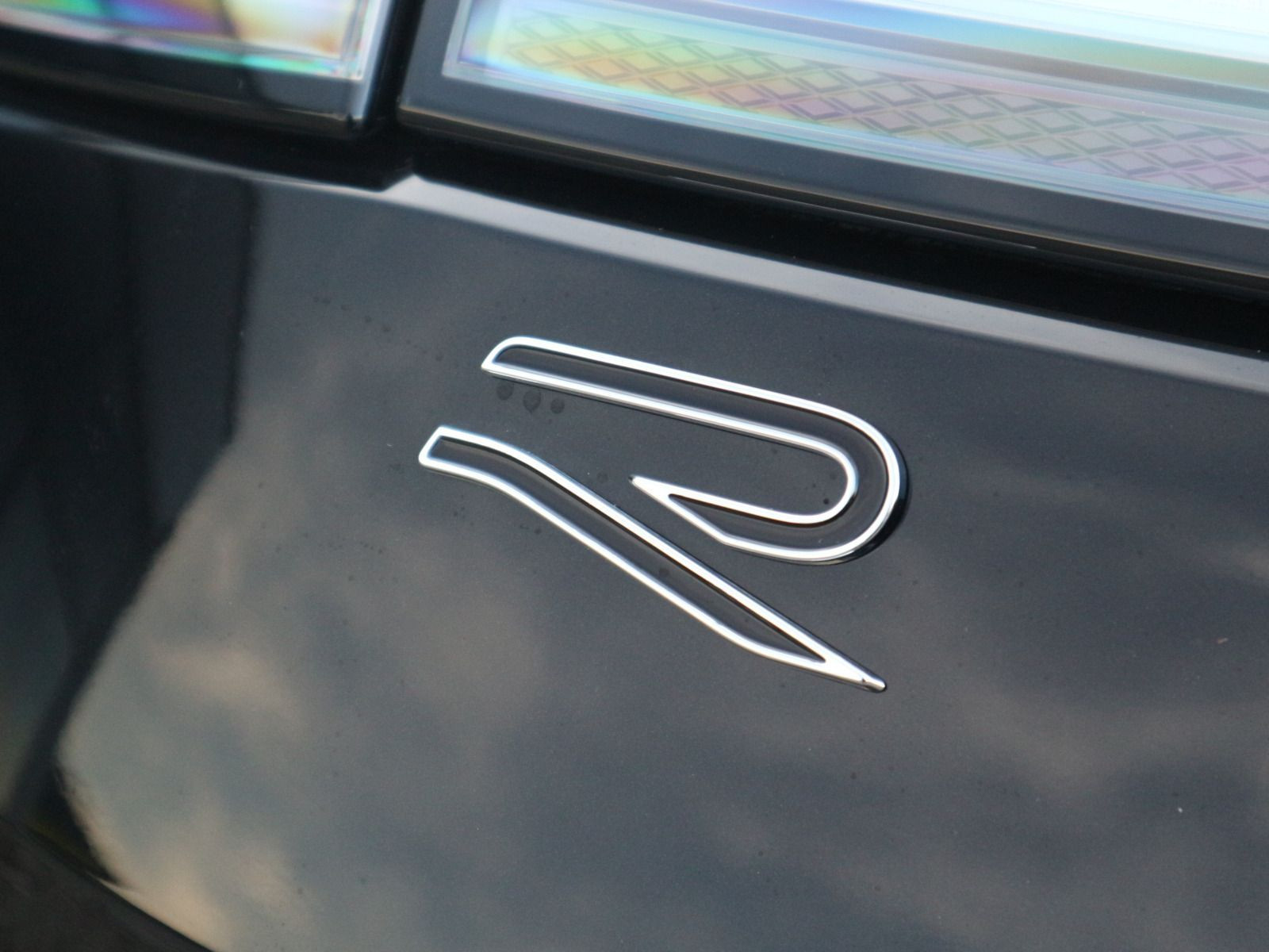 Fahrzeugabbildung Volkswagen T-Roc R-Line 1.5 eTSI OPF (150 PS) DSG *AHK*WINTERRÄDER*NAVI*NEUES MODELL*