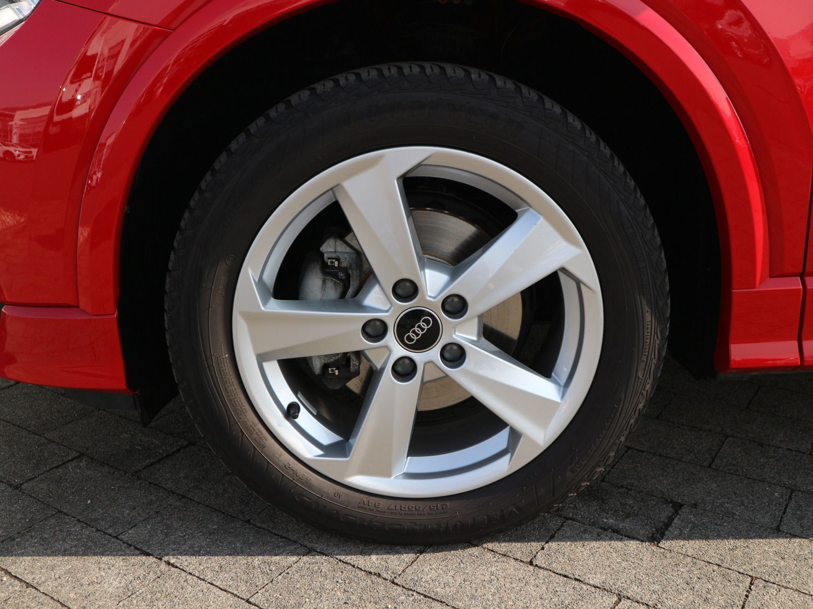 Fahrzeugabbildung Audi Q2 30 TDI S line MATRIX*NAVI*AHK*RFK
