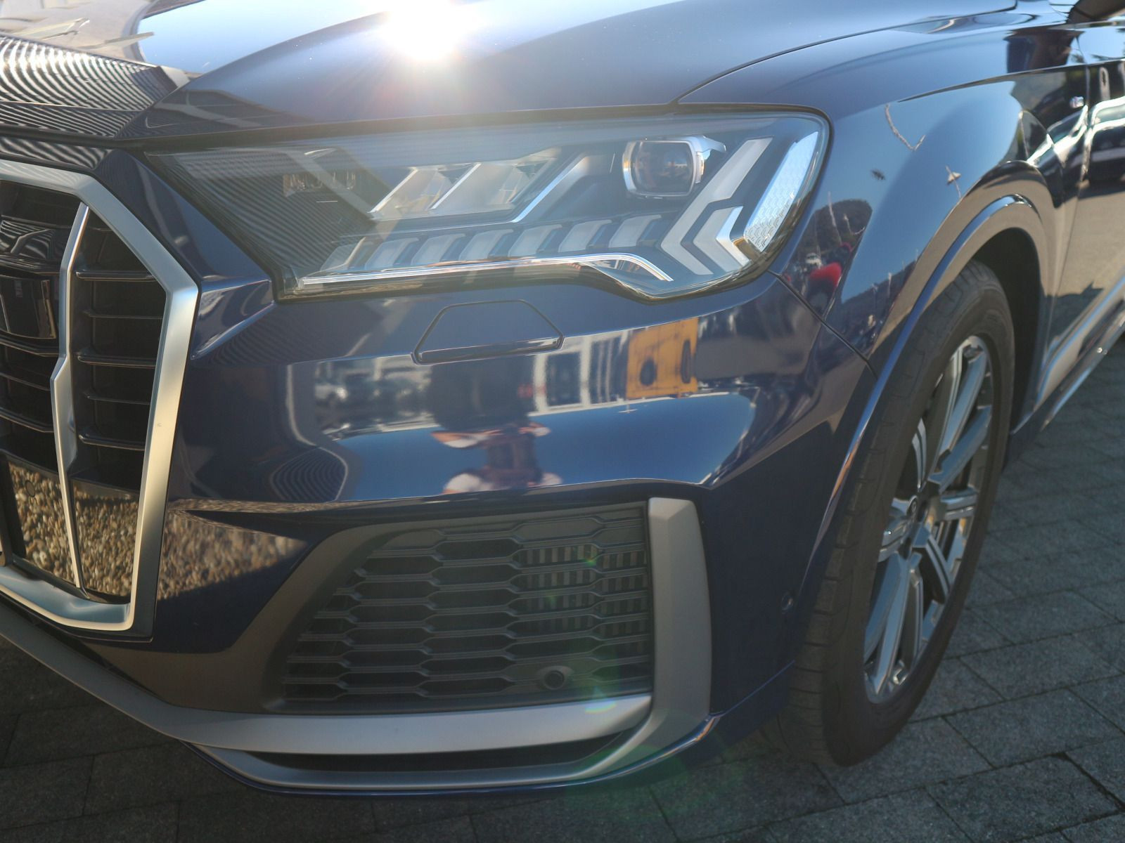 Fahrzeugabbildung Audi Q7 55 TFSI e quattro S line AHK*RFK*LUFT*ACC