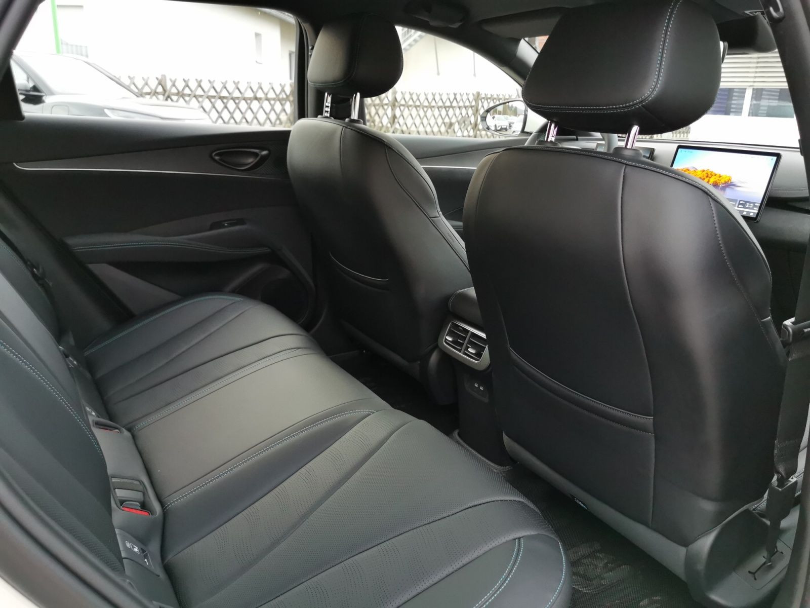 Fahrzeugabbildung BYD Seal 6 Touring DM-i Boost PHEV ***LAGERWAGEN***