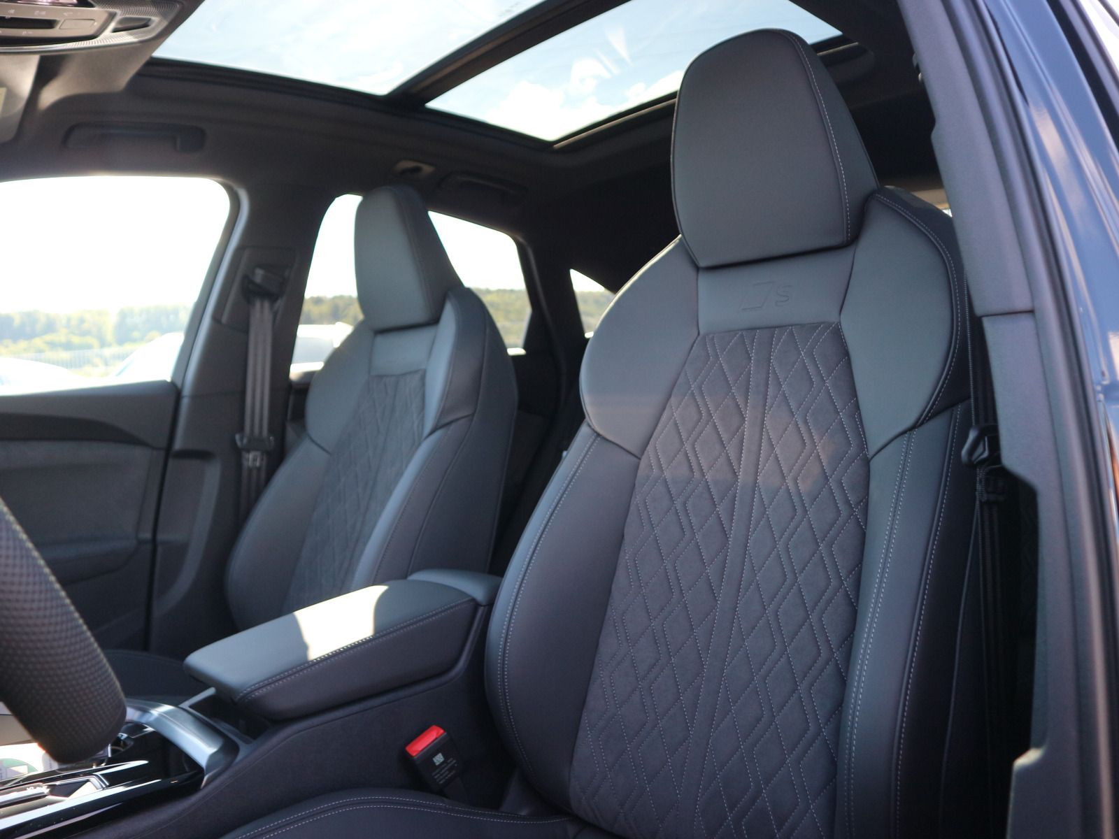 Fahrzeugabbildung Audi Q5 Sportback e-hybrid quattro S line*0,5%*PANO*