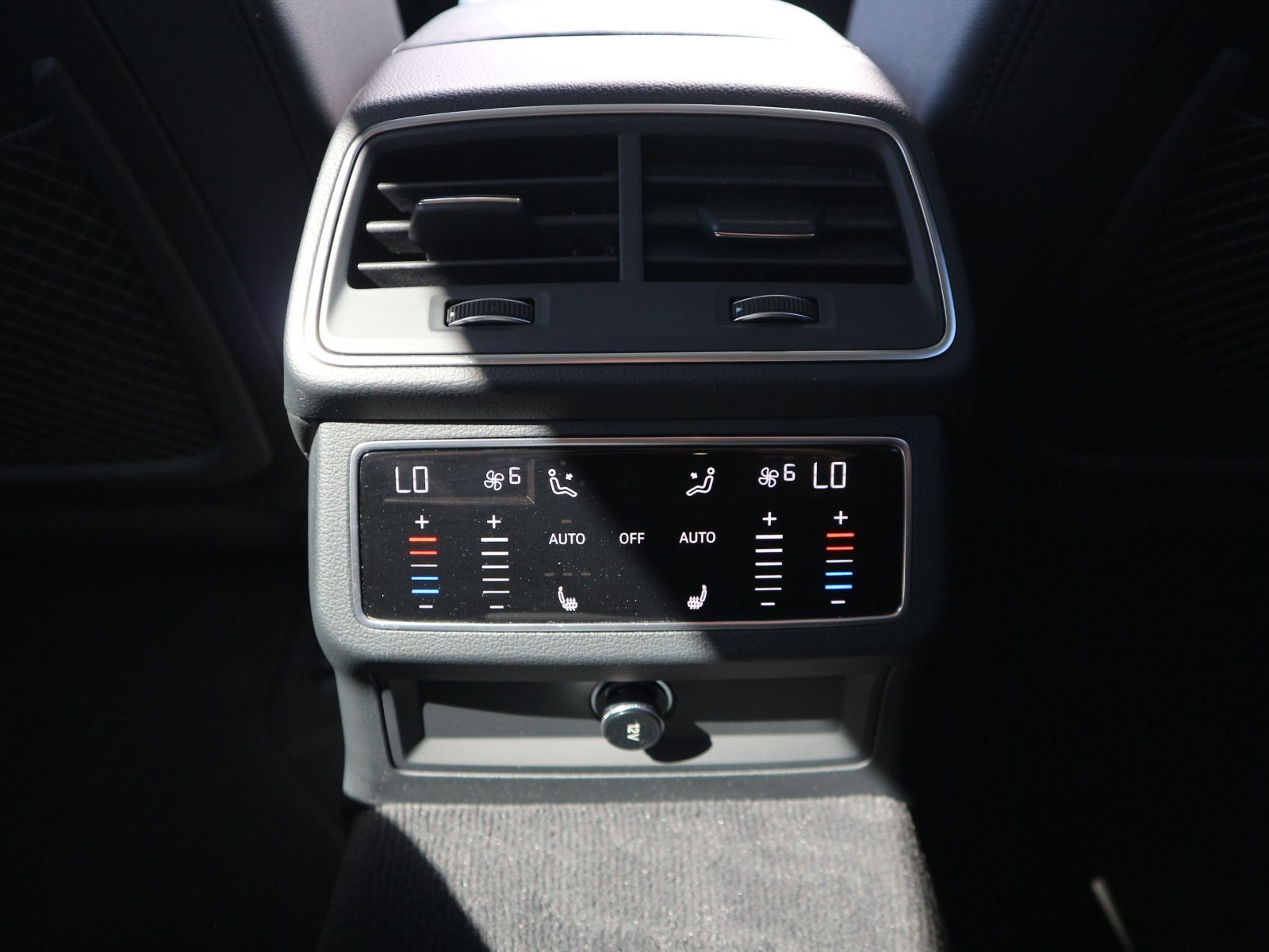 Fahrzeugabbildung Audi A6 Avant sport 45 TFSI quattro S tronic AHK*PANO