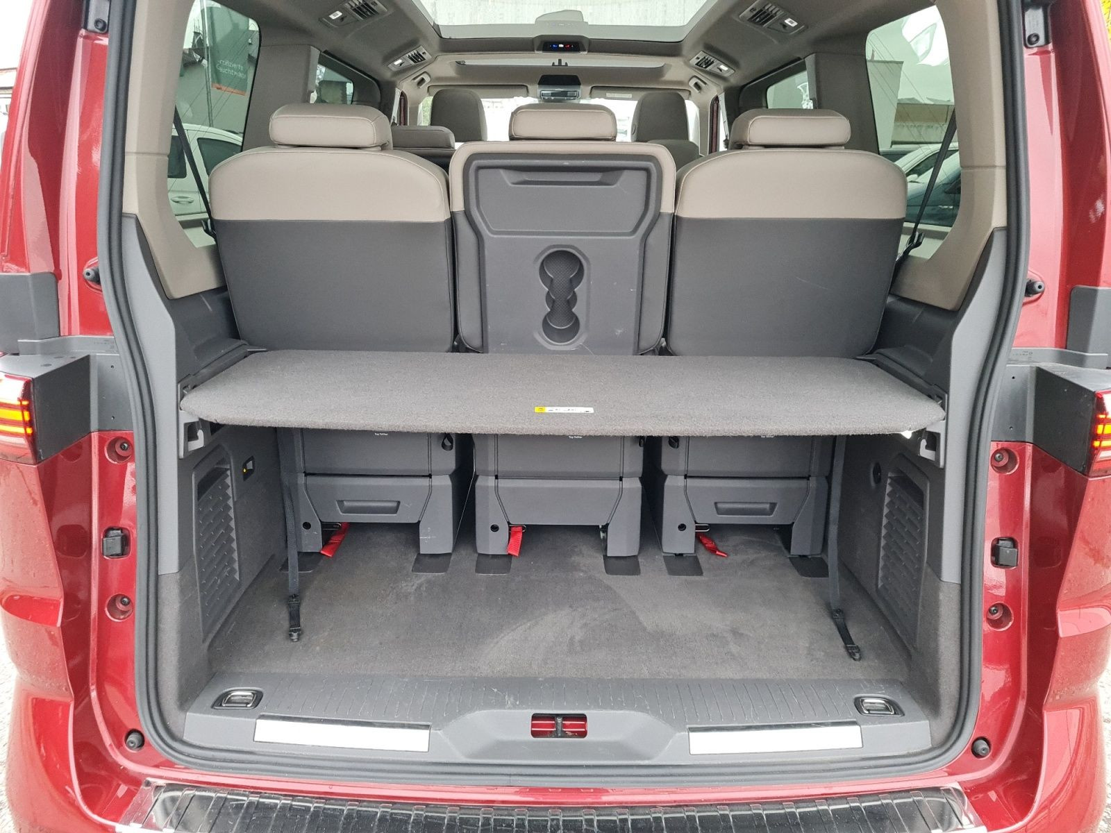 Fahrzeugabbildung Volkswagen T7 Multivan 2,0 TDI Style lang +STANDH+PANO+NAVI