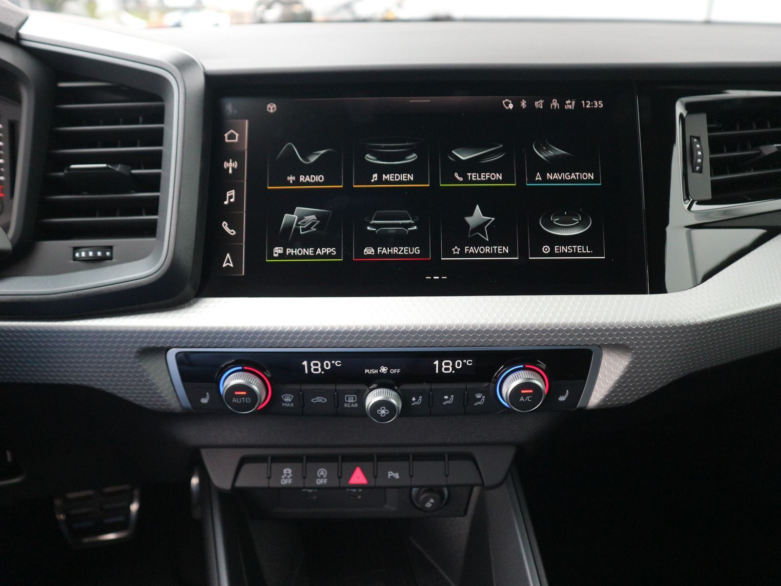 Fahrzeugabbildung Audi A1 Sportback S line 35 TFSI S tronic*CARPLAY*LED*