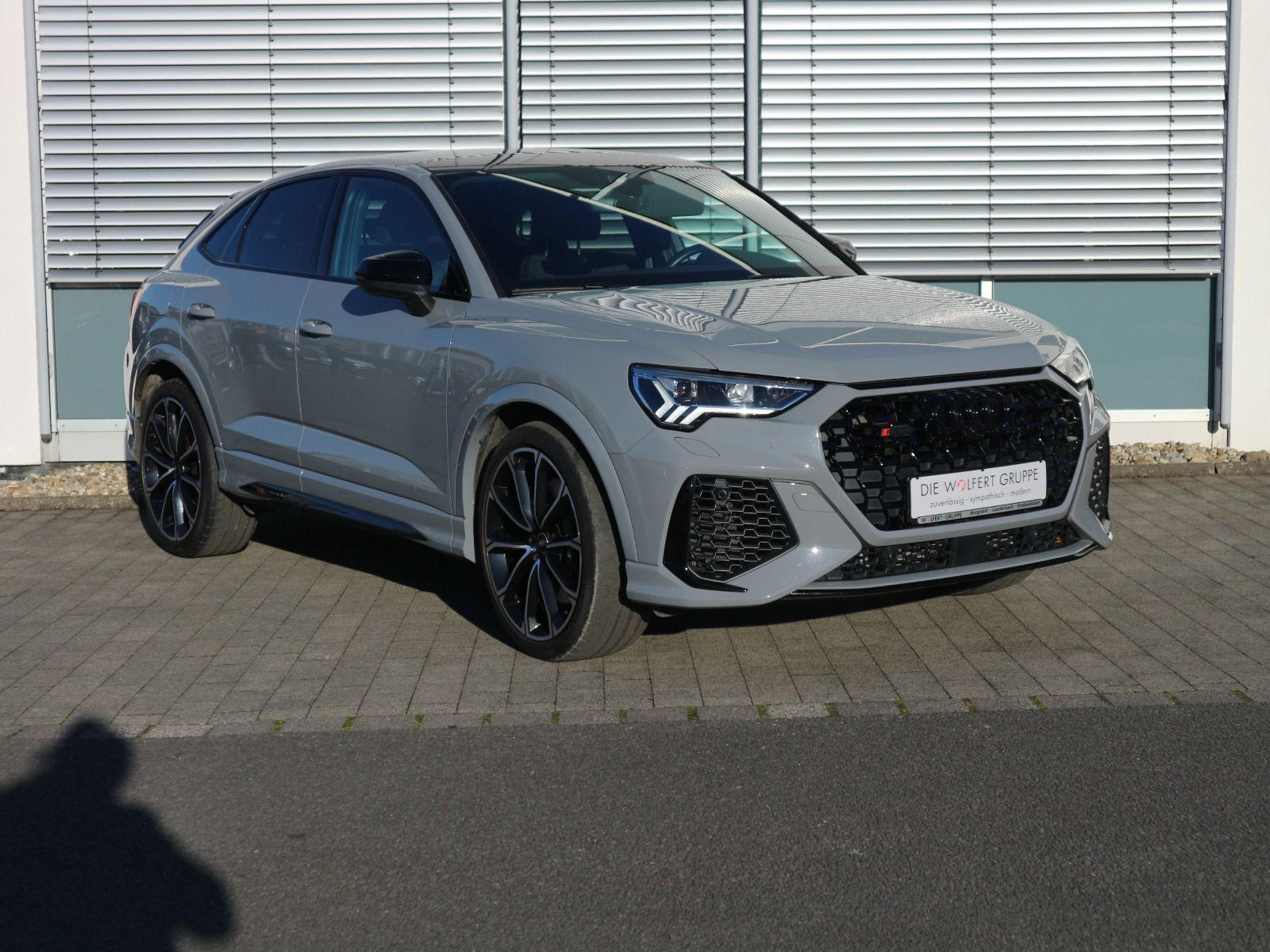 Fahrzeugabbildung Audi RS Q3 Sportback 2.5 TFSI quattro ACC*PANO*RFK