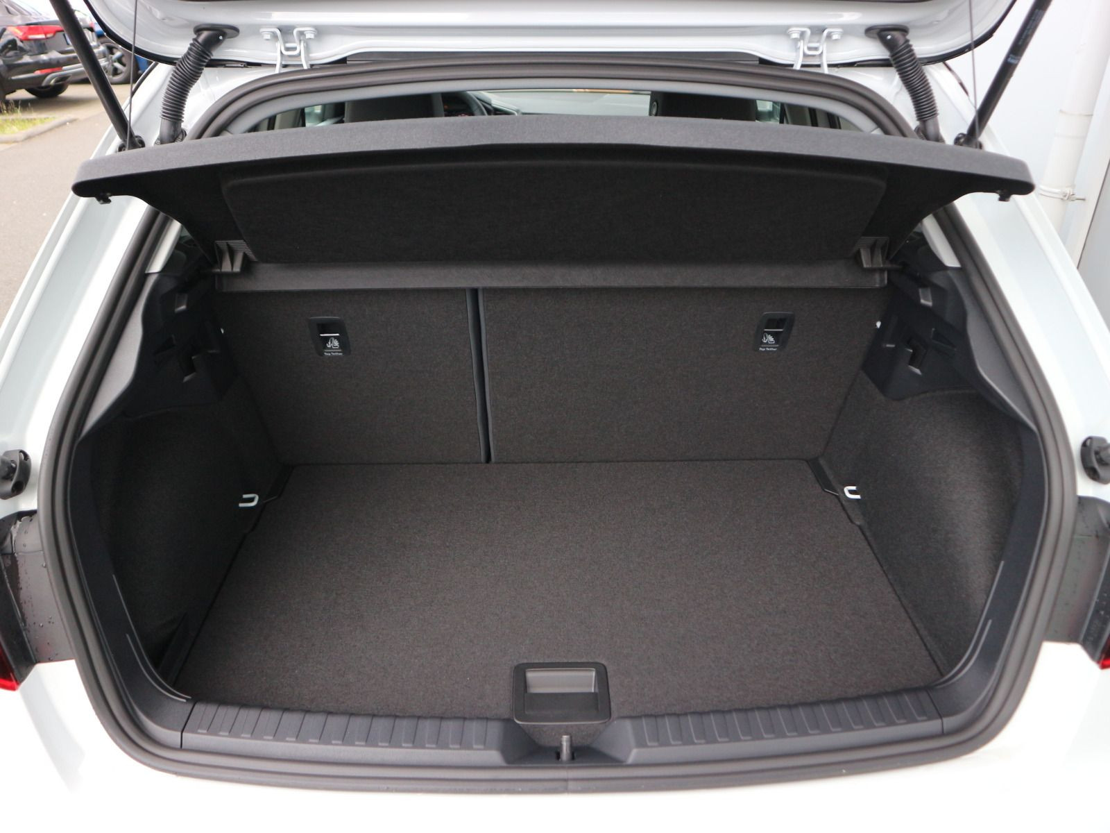 Fahrzeugabbildung Audi A1 Sportback S line 30 TFSI S tronic*CARPLAY*LED*