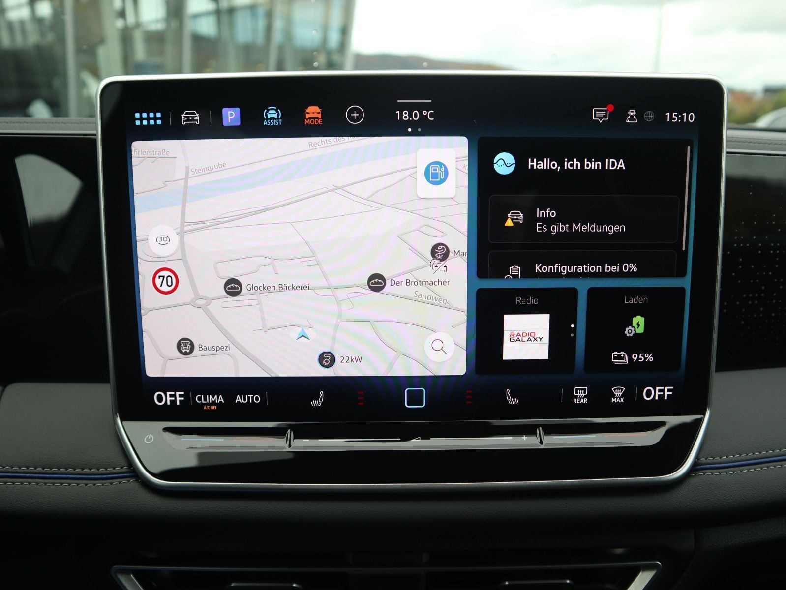 Fahrzeugabbildung Volkswagen Tiguan R-Line 1,5 eHybrid OPF (150 PS) / (115 PS) DSG*AHK*WINTERRÄDER*