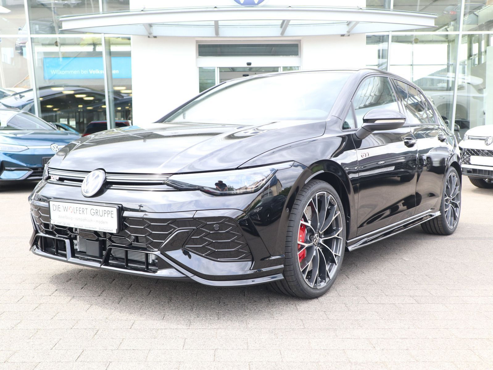 Fahrzeugabbildung Volkswagen Golf GTI Clubsport 2,0 l TSI OPF (300 PS) DSG *PERFORMANCE*HARMAN KARDON*
