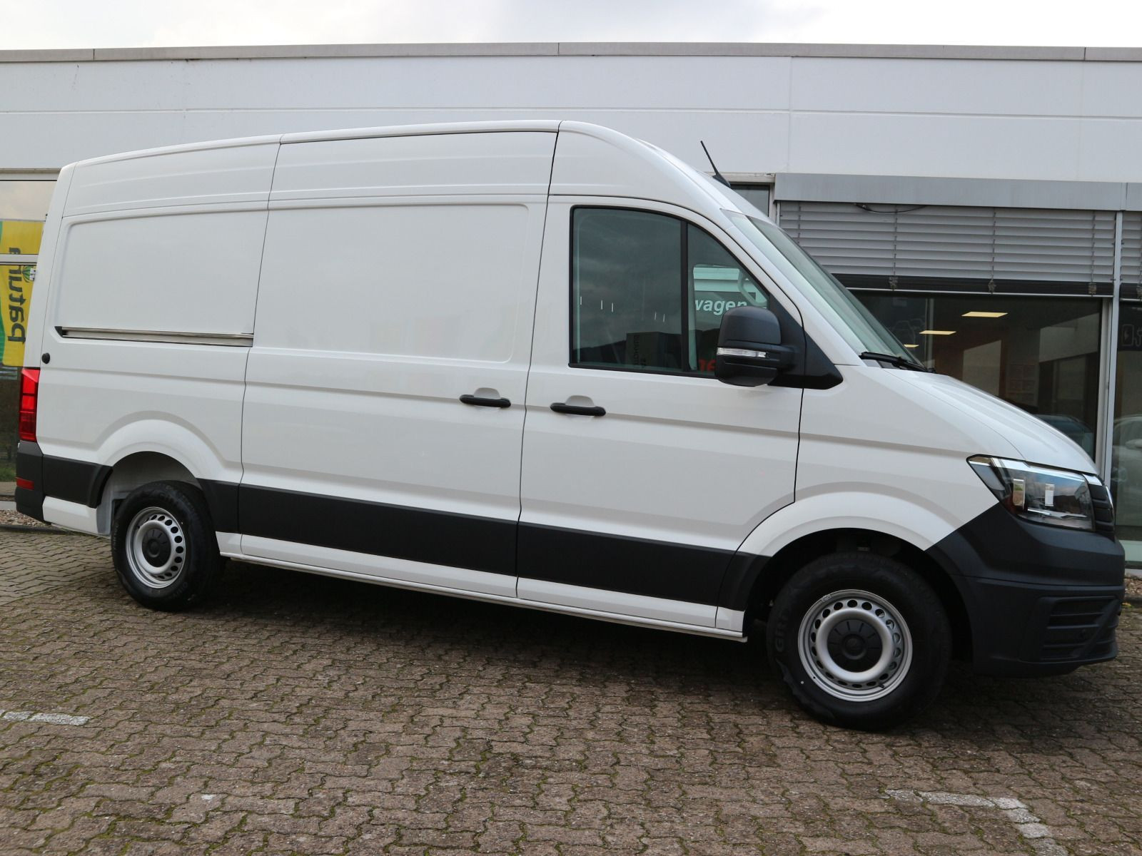 Fahrzeugabbildung Volkswagen Crafter 35 2.0 TDI MR Kasten KLIMA RFK SITZH PDC GRA 5 Jahre GAR