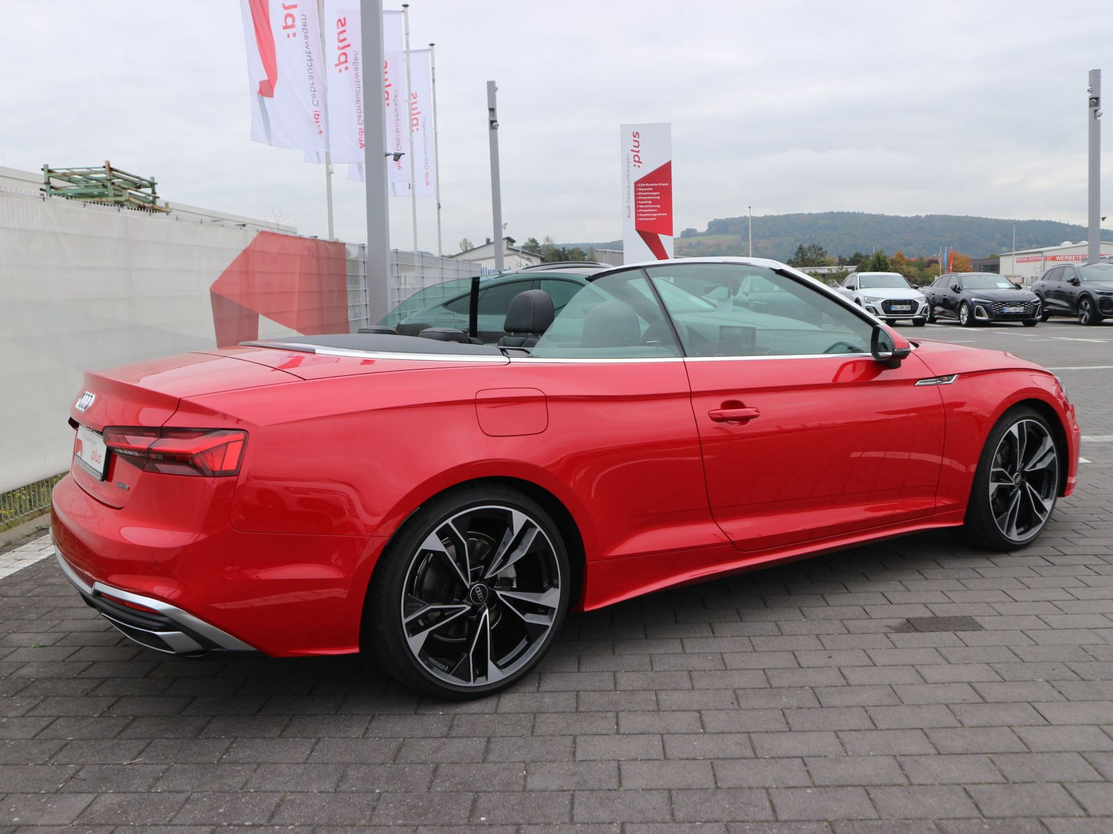 Fahrzeugabbildung Audi A5 Cabriolet S line 40 TDI quattro S tronic ACC