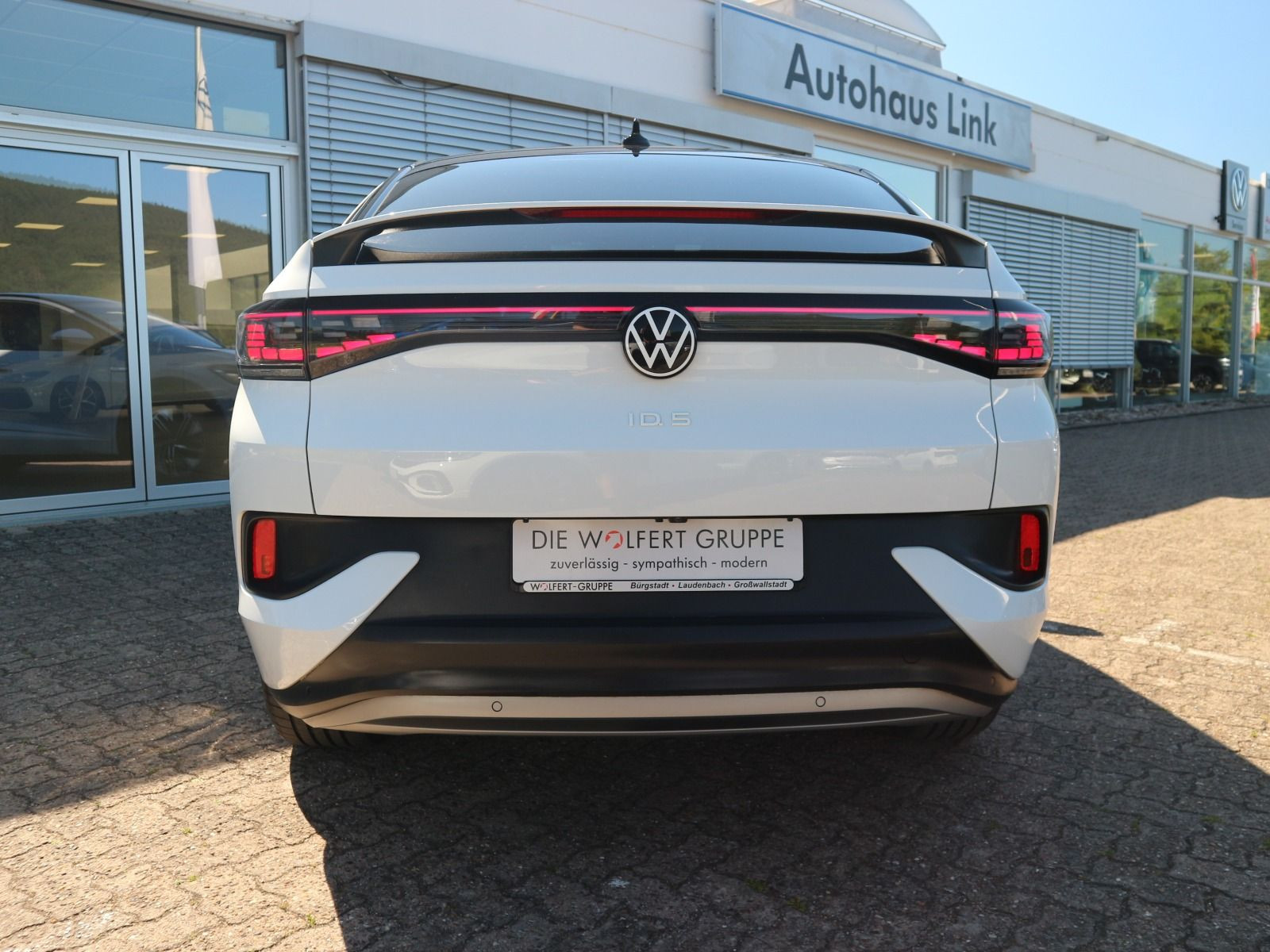 Fahrzeugabbildung Volkswagen ID.5 Pro 82kWh PANO RFK KEYLESS LED-MATRIX