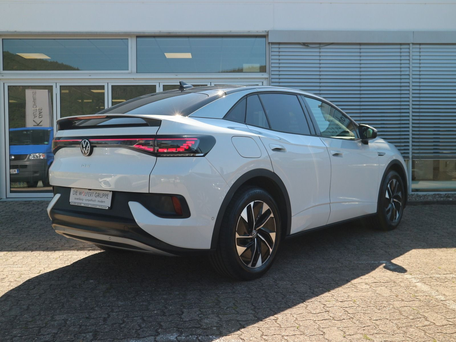 Fahrzeugabbildung Volkswagen ID.5 Pro 82kWh PANO RFK KEYLESS LED-MATRIX