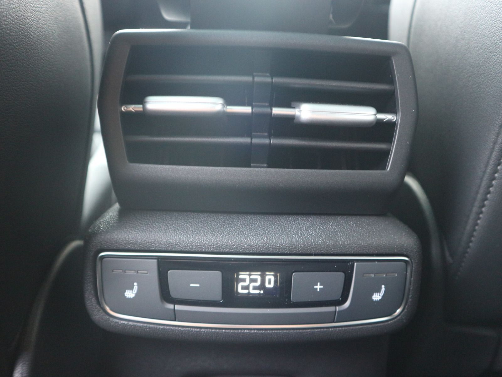 Fahrzeugabbildung Audi Q4 SUV e-tron quattro performance S line*PANO*