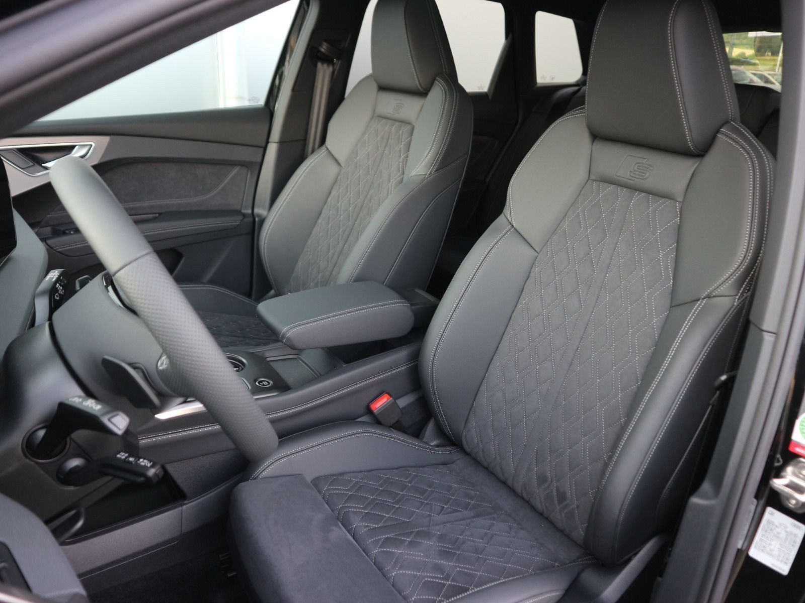 Fahrzeugabbildung Audi Q4 SUV e-tron quattro performance S line*PANO*