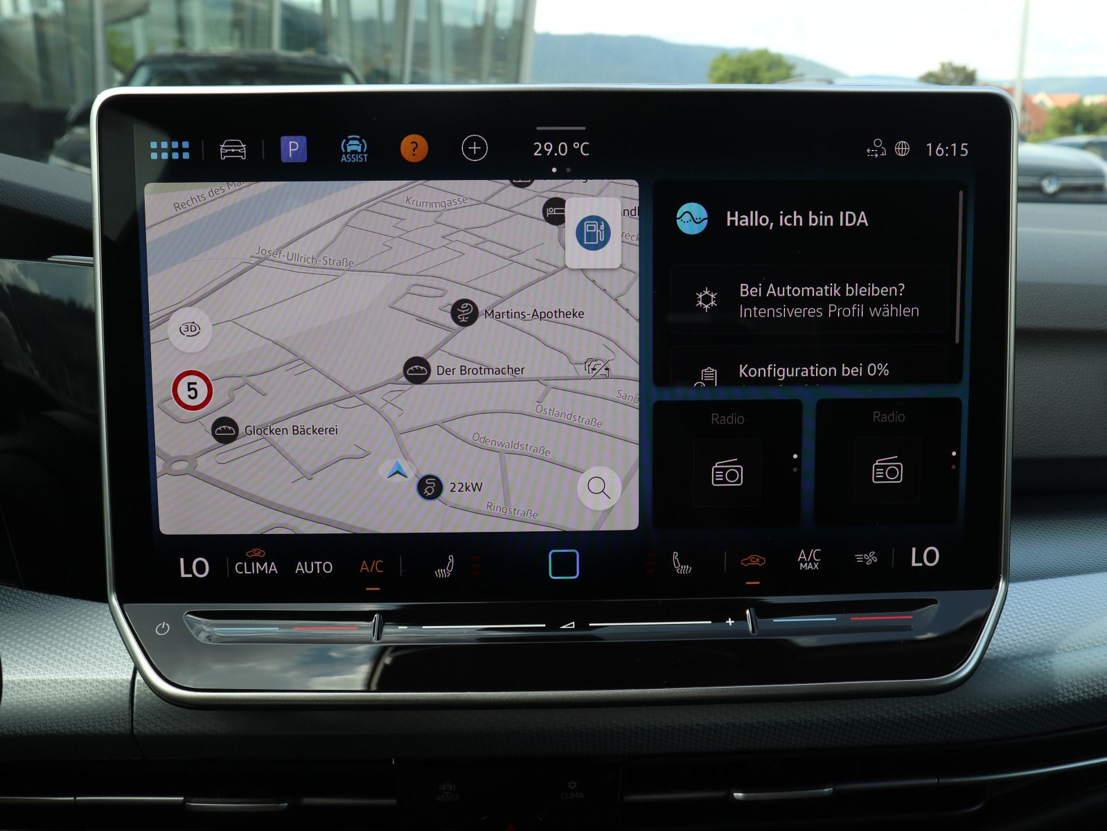 Fahrzeugabbildung Volkswagen Golf Energy 1.5 eTSI DSG NAVI LED PLUS 5J GARANTIE