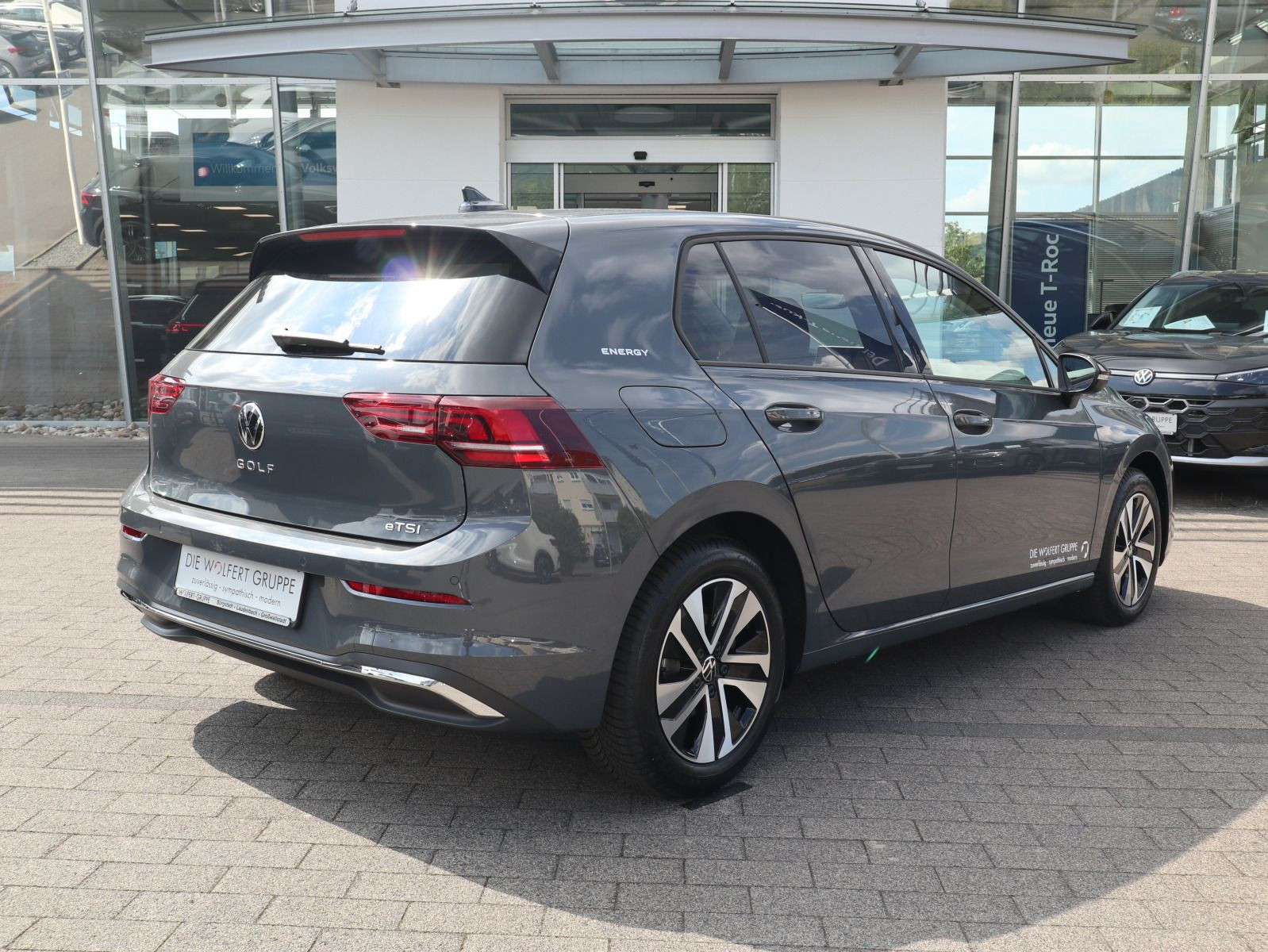 Fahrzeugabbildung Volkswagen Golf Energy 1.5 eTSI DSG NAVI LED PLUS 5J GARANTIE