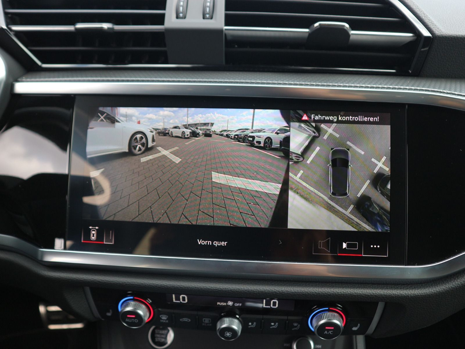 Fahrzeugabbildung Audi Q3 S line 40 TDI quattro S tronic*AHK*MATRIX*ACC*