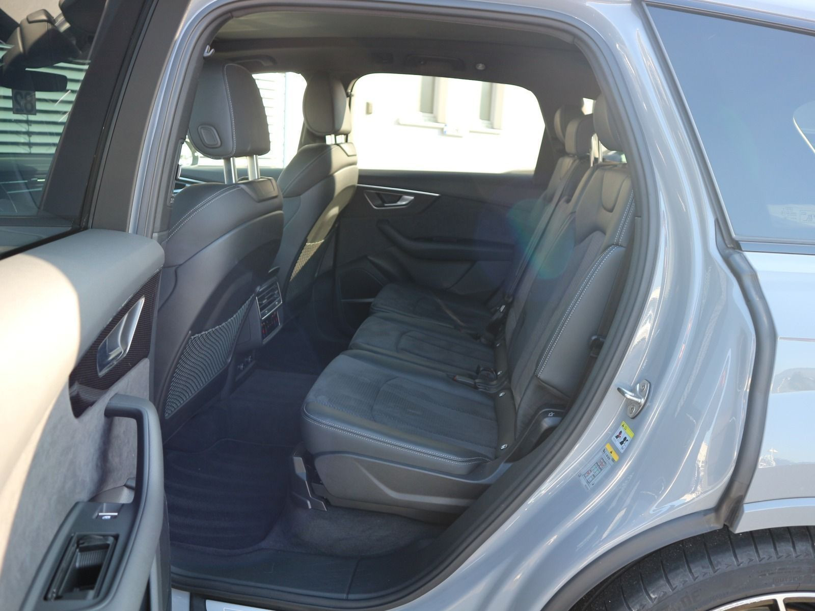 Fahrzeugabbildung Audi Q7 50 TDI quattro competition plus PANO*HUD*B&O*CARPLAY