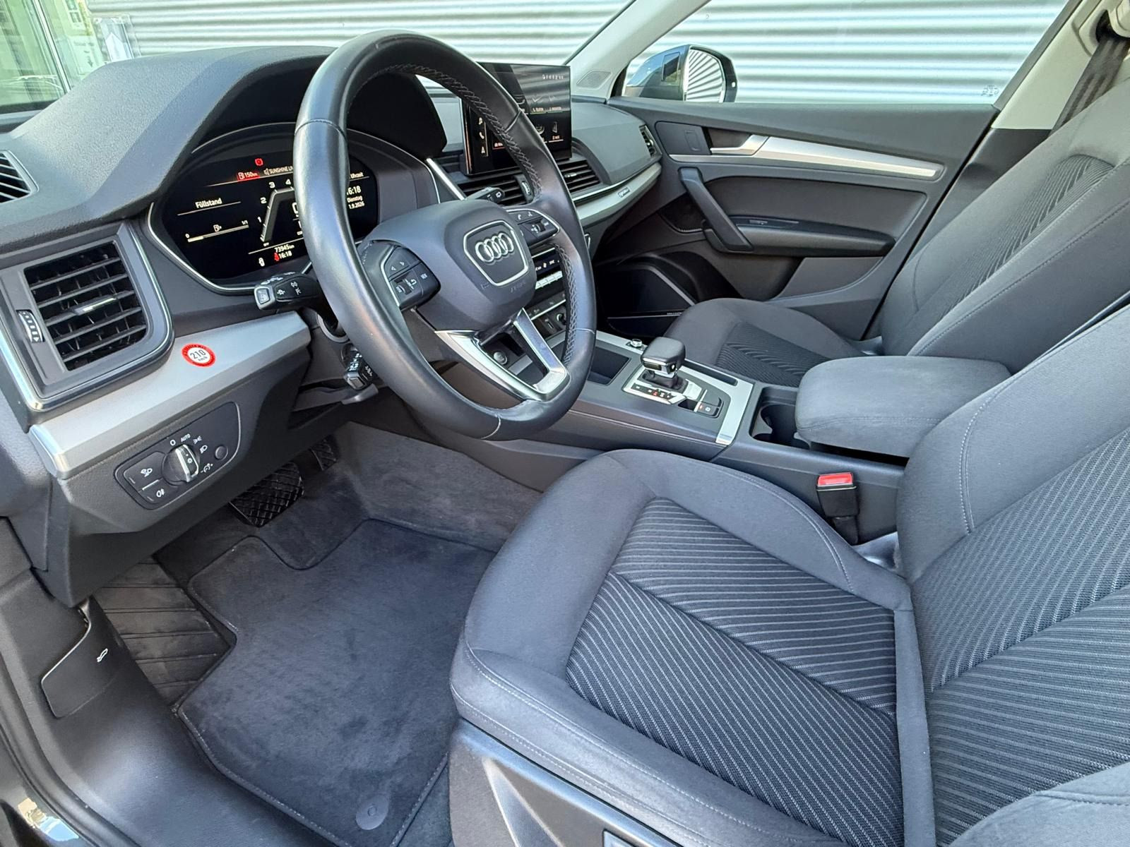 Fahrzeugabbildung Audi Q5 40 TDI QUATTRO ADVANCED+AHK+KAMERA+WINTERRÄDE