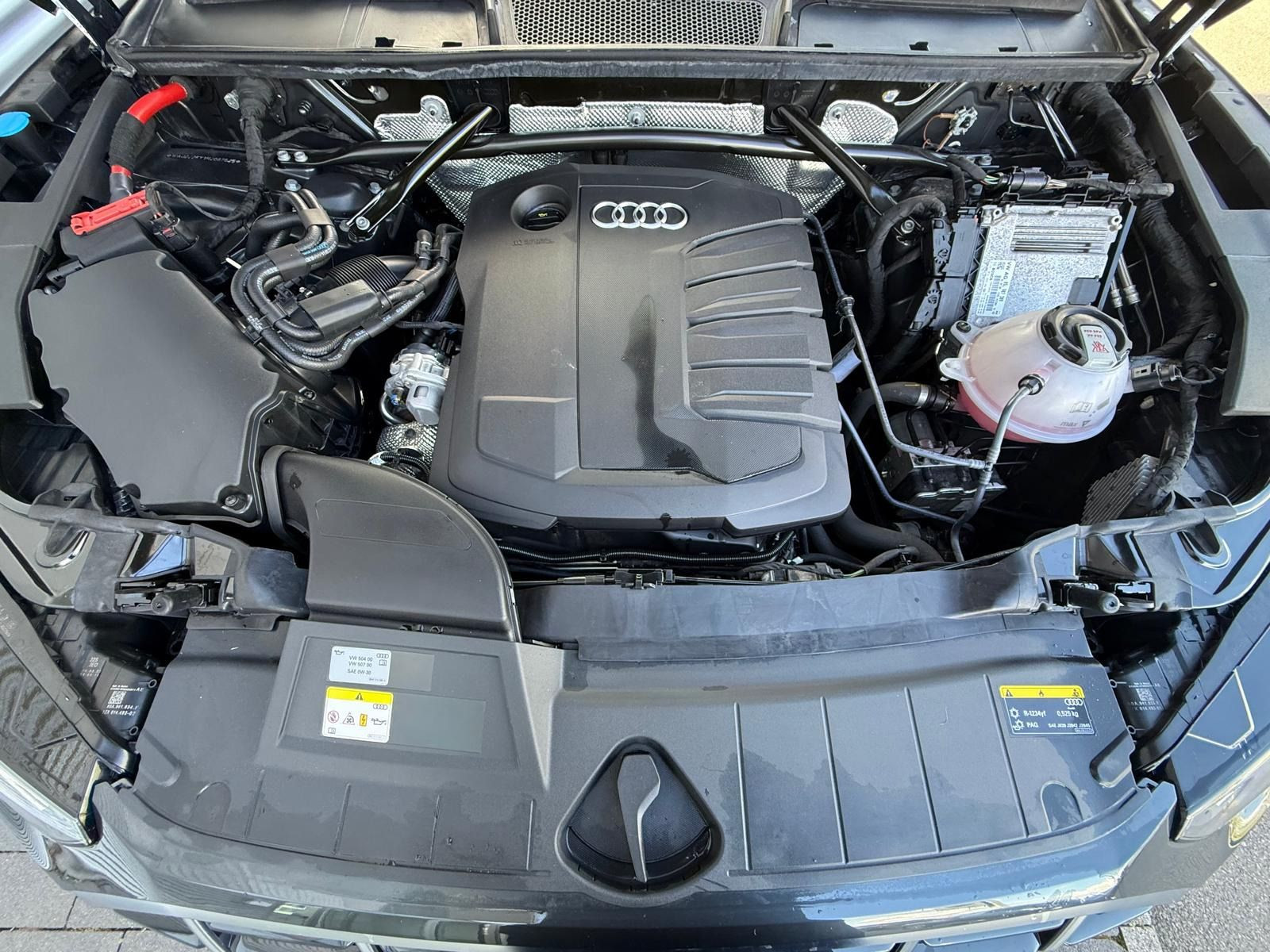 Fahrzeugabbildung Audi Q5 40 TDI QUATTRO ADVANCED+AHK+KAMERA+WINTERRÄDE