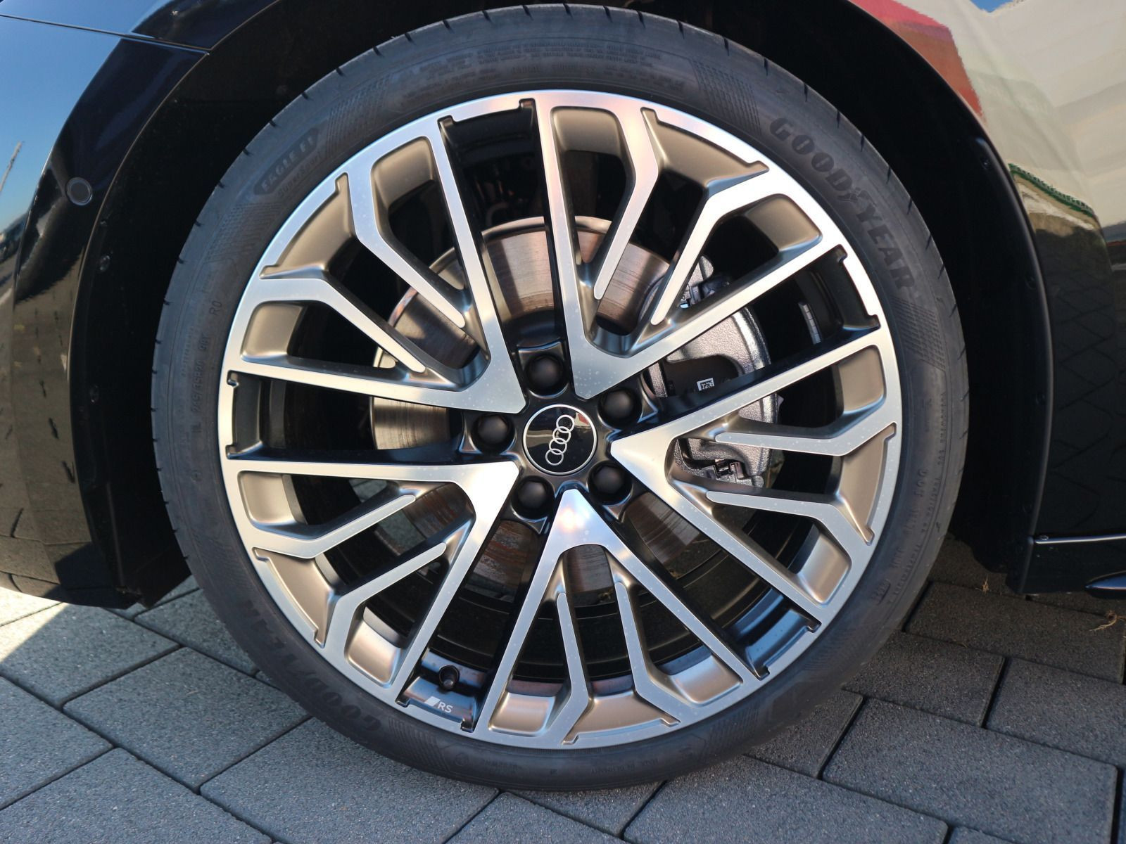 Fahrzeugabbildung Audi A5 Limousine TDI quattro S line edition one