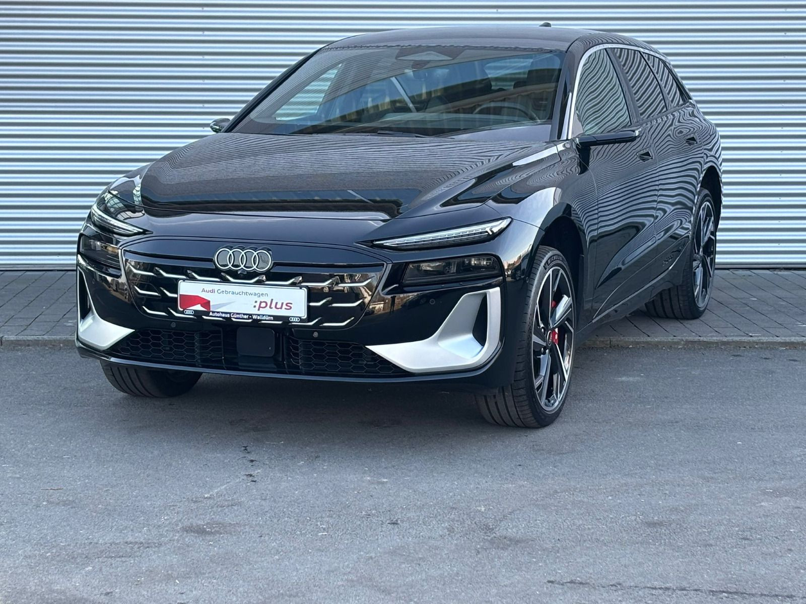 Fahrzeugabbildung Audi S6 Avant e-tron EXCLUSIVE+SITZBELÜFTU+LUFTFEDERU