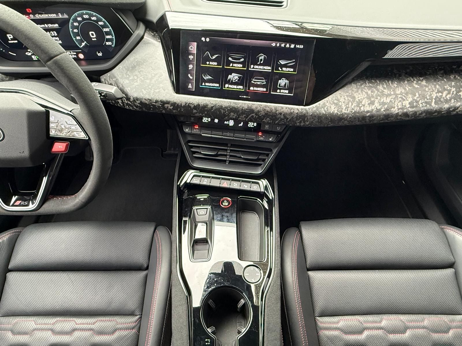 Fahrzeugabbildung Audi RS e-tron GT performance +AKTIVFAHRWERK+ALLRADLE