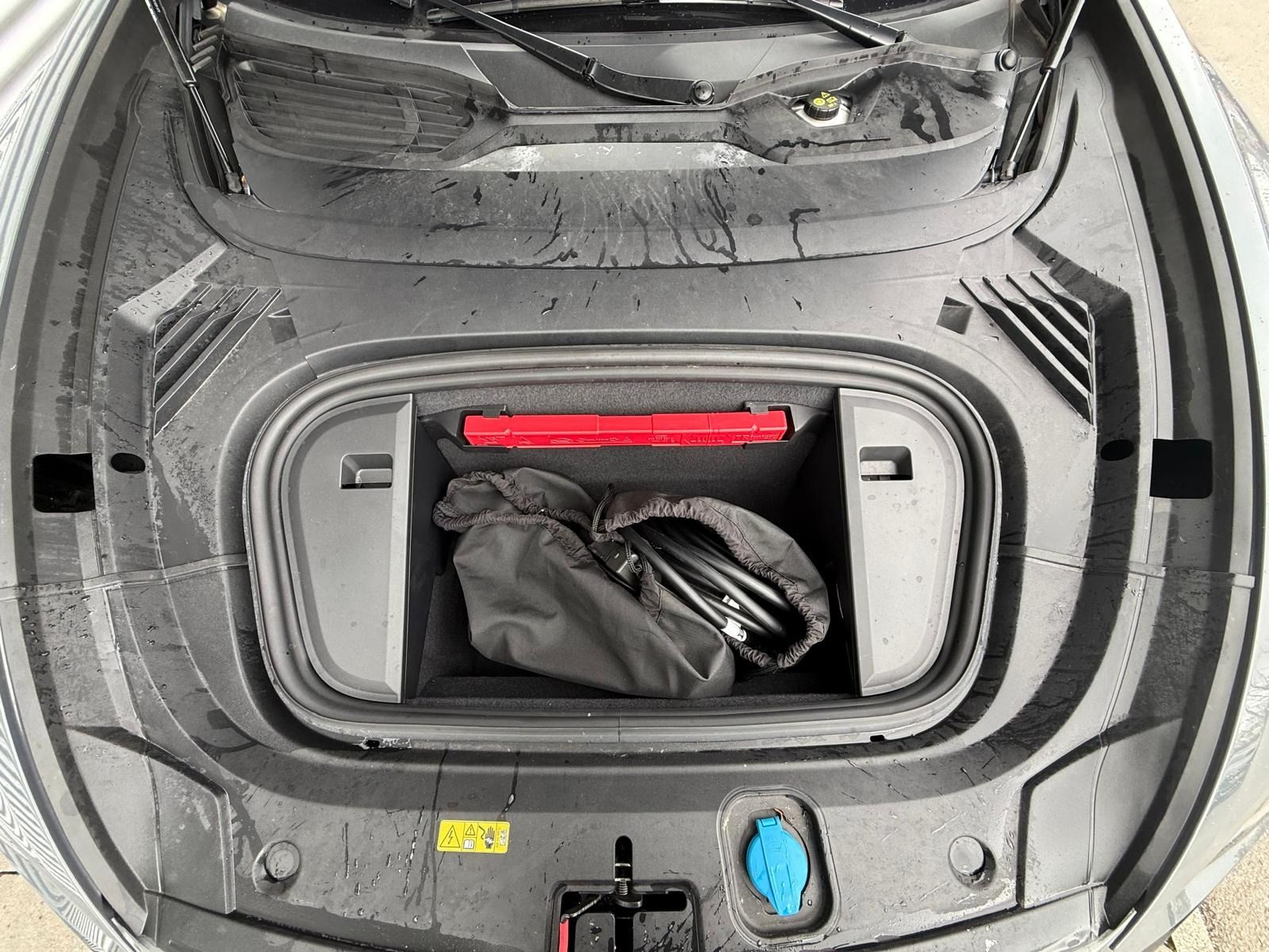 Fahrzeugabbildung Audi RS e-tron GT performance +AKTIVFAHRWERK+ALLRADLE