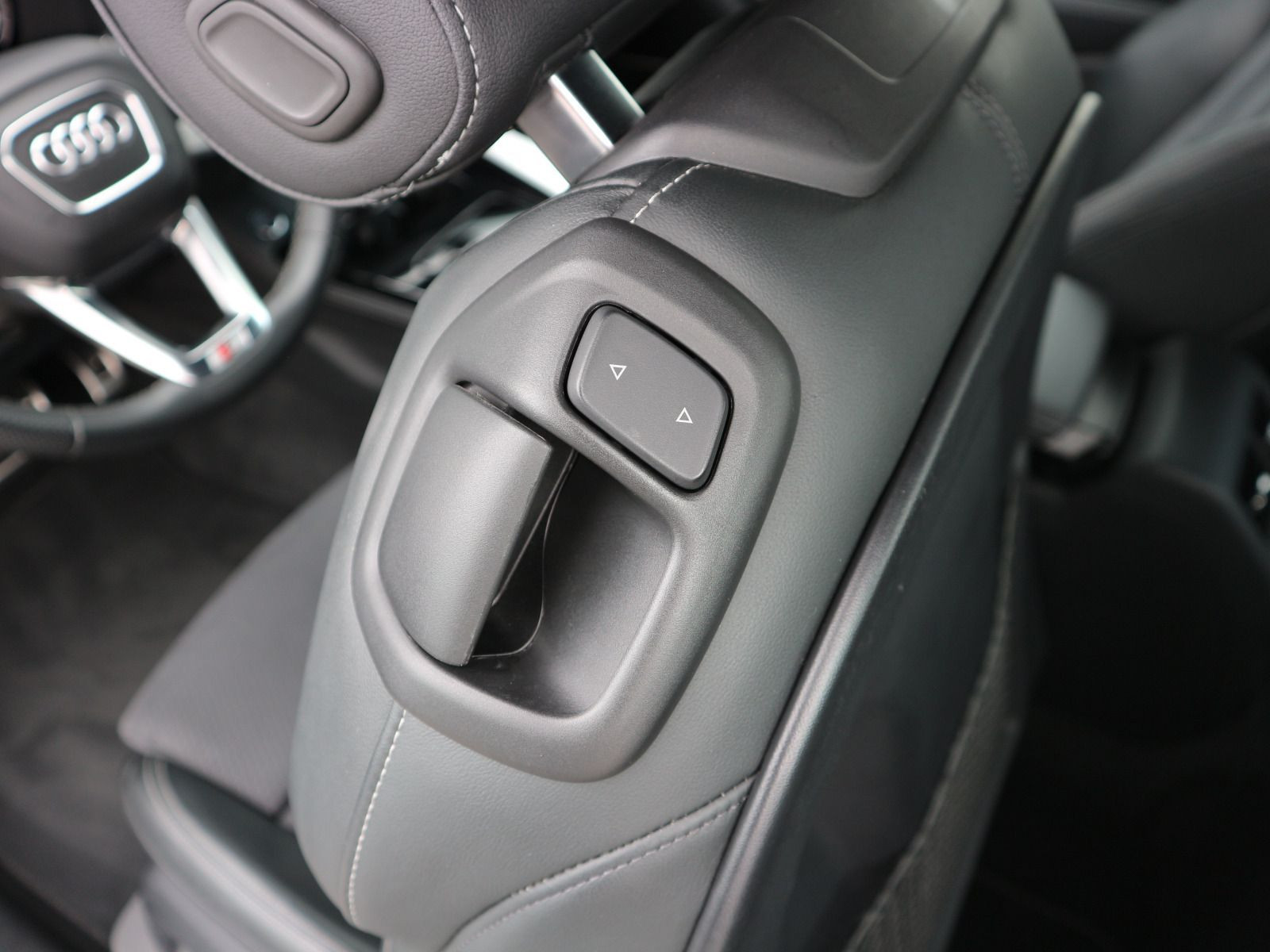 Fahrzeugabbildung Audi A5 Cabrio S line 40 TFSI quattro ACC*B&O*MATRIX