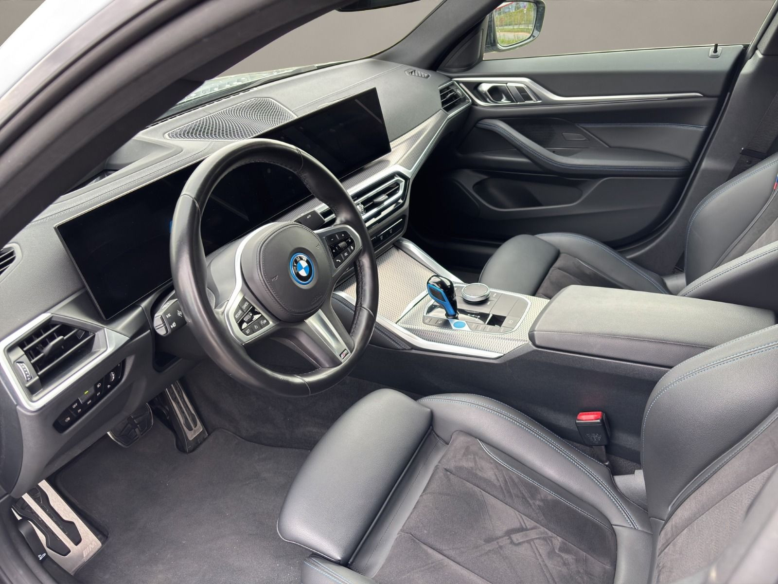 Fahrzeugabbildung BMW i4 Gran Coupe 40 eDrive M Sport