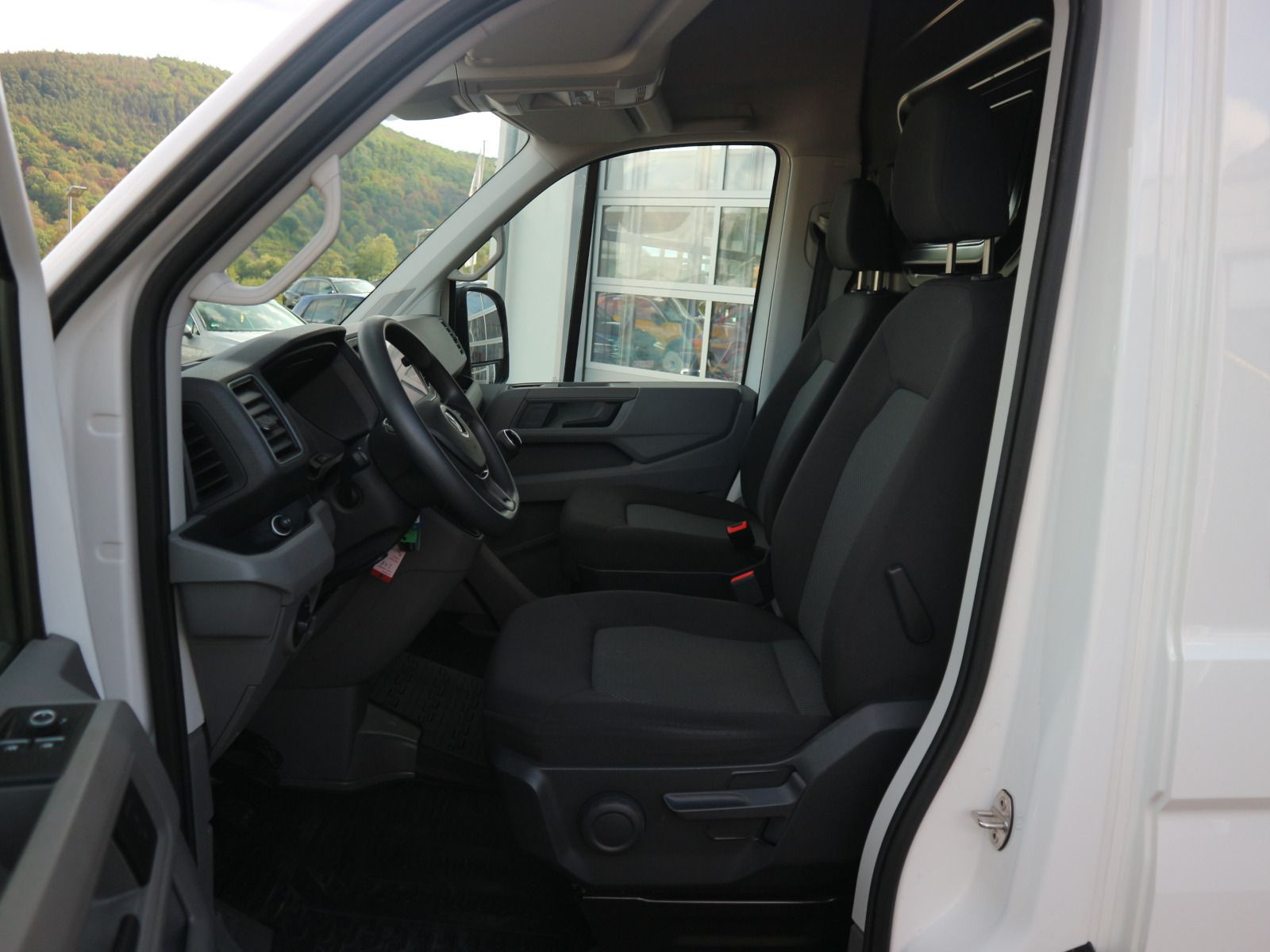 Fahrzeugabbildung Volkswagen Crafter Trendline 35 lang Hochdach 2.0 TDI RFK GRA KLIMA