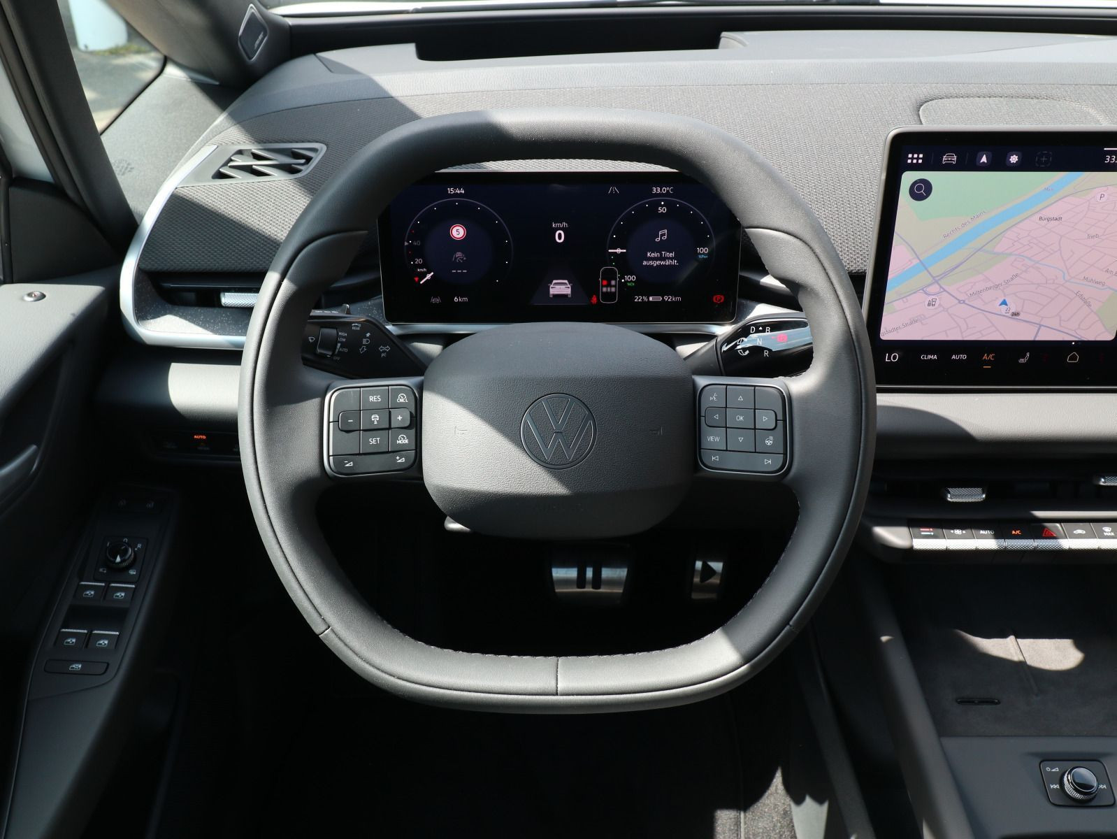 Fahrzeugabbildung Volkswagen ID.3 Neo Style 170 kW (231 PS) 79 kWh *WINTERRÄDER*AHK f. BIKES*PANORAMADACH*WÄRMEPUMPE*