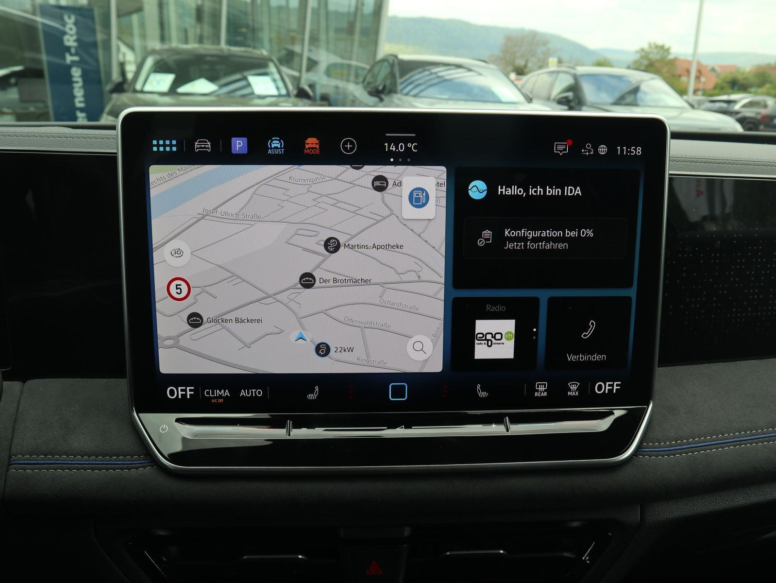 Fahrzeugabbildung Volkswagen Tiguan R-Line 2,0 l TDI SCR 4MOTION (193 PS) DSG*WINTERRÄDER*AHK*STHZG*