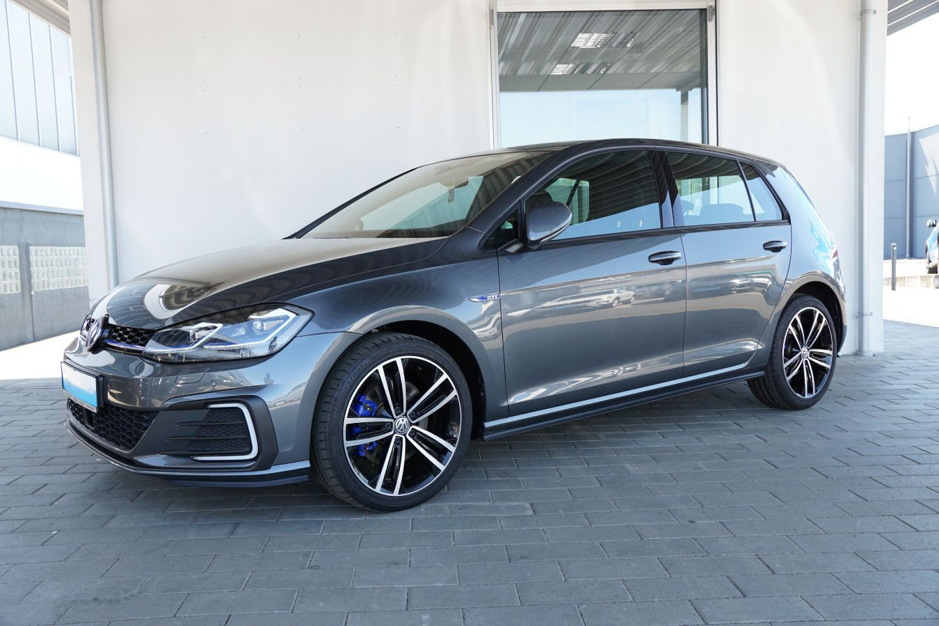 Fahrzeugabbildung Volkswagen Golf GTE 1.4 TSI DSG STDHZG ACC NAVI AHK