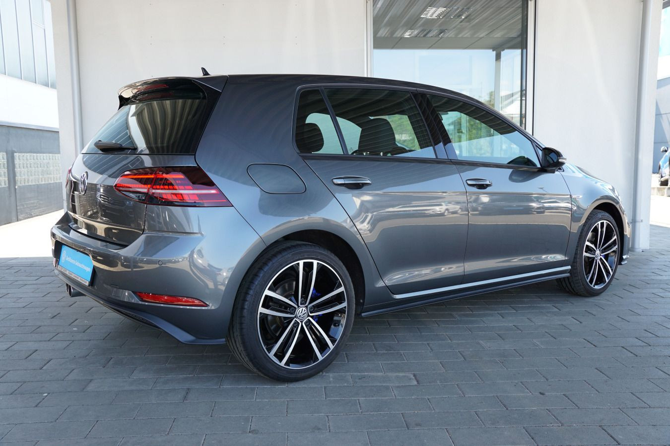 Fahrzeugabbildung Volkswagen Golf GTE 1.4 TSI DSG STDHZG ACC NAVI AHK