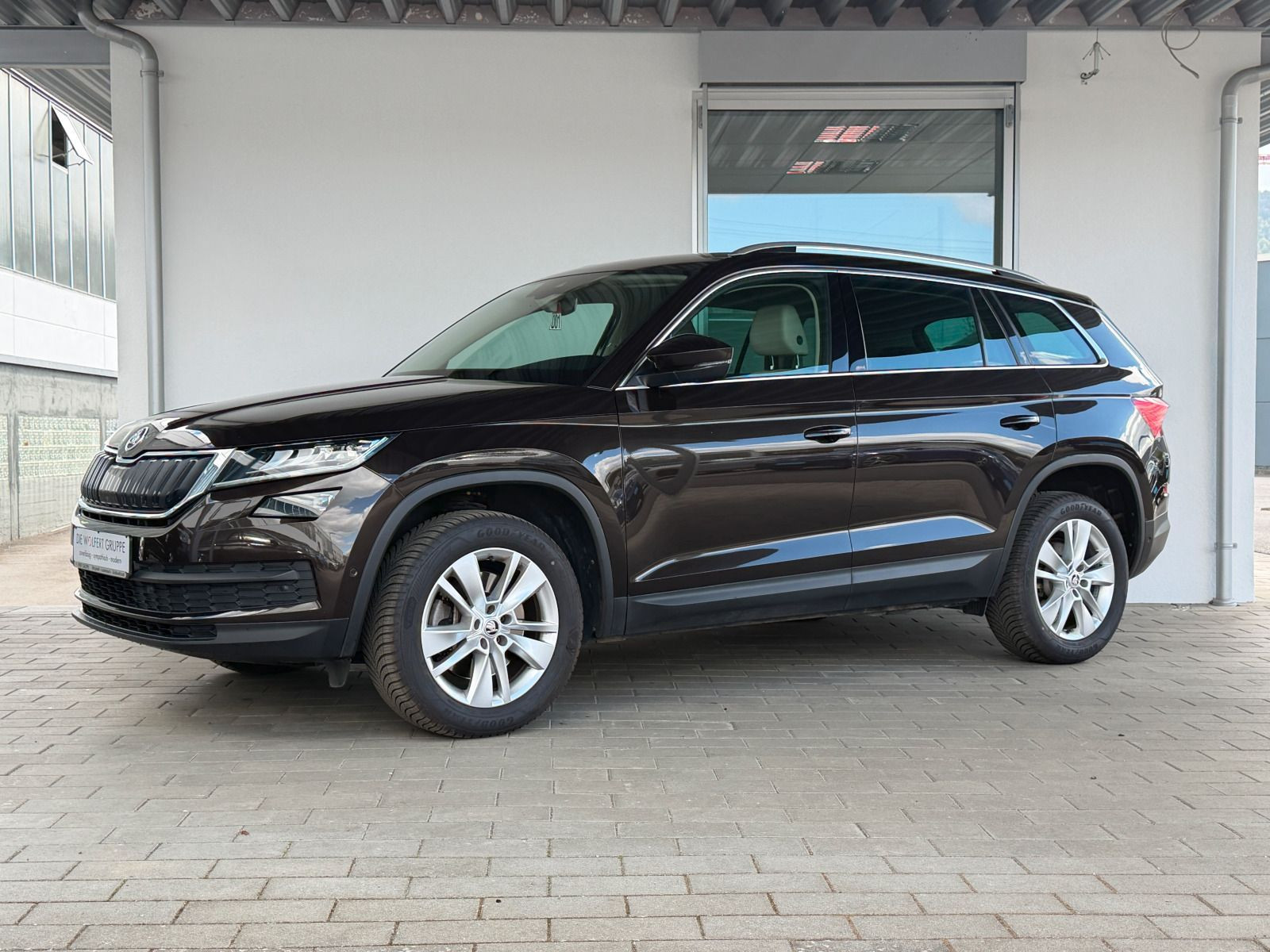 Fahrzeugabbildung SKODA Kodiaq Style 2.0 TSI 4x4 DSG AHK 360° STHZG