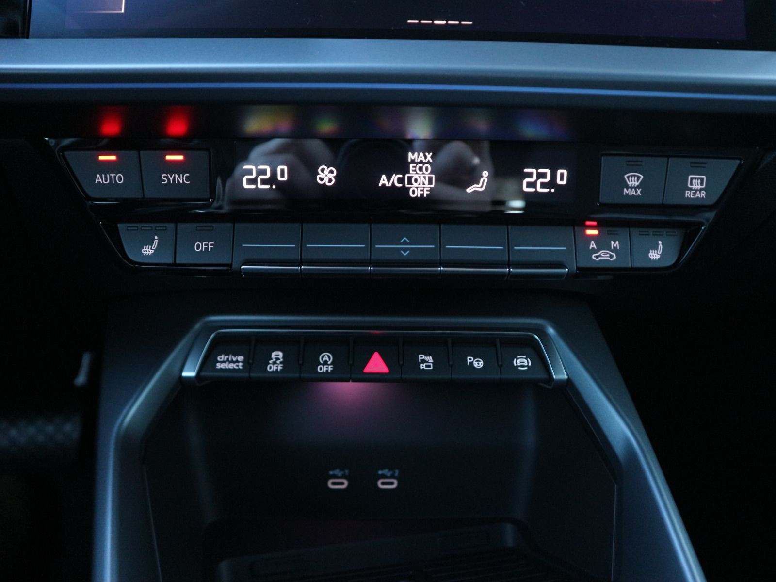 Fahrzeugabbildung Audi A3 Sportback S line 35 TDI S tronic*ACC*AHK*LED*