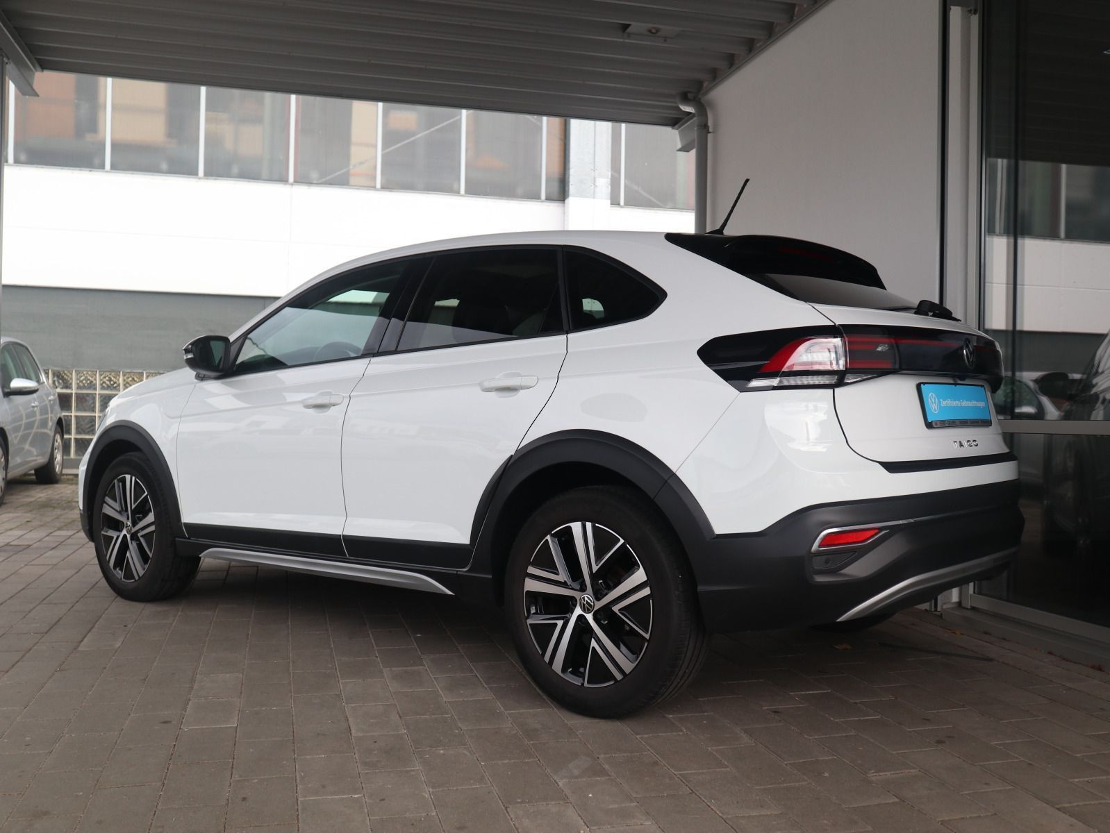 Fahrzeugabbildung Volkswagen Taigo Style 1.5 TSI DSG PANO AHK MATRIX RFK