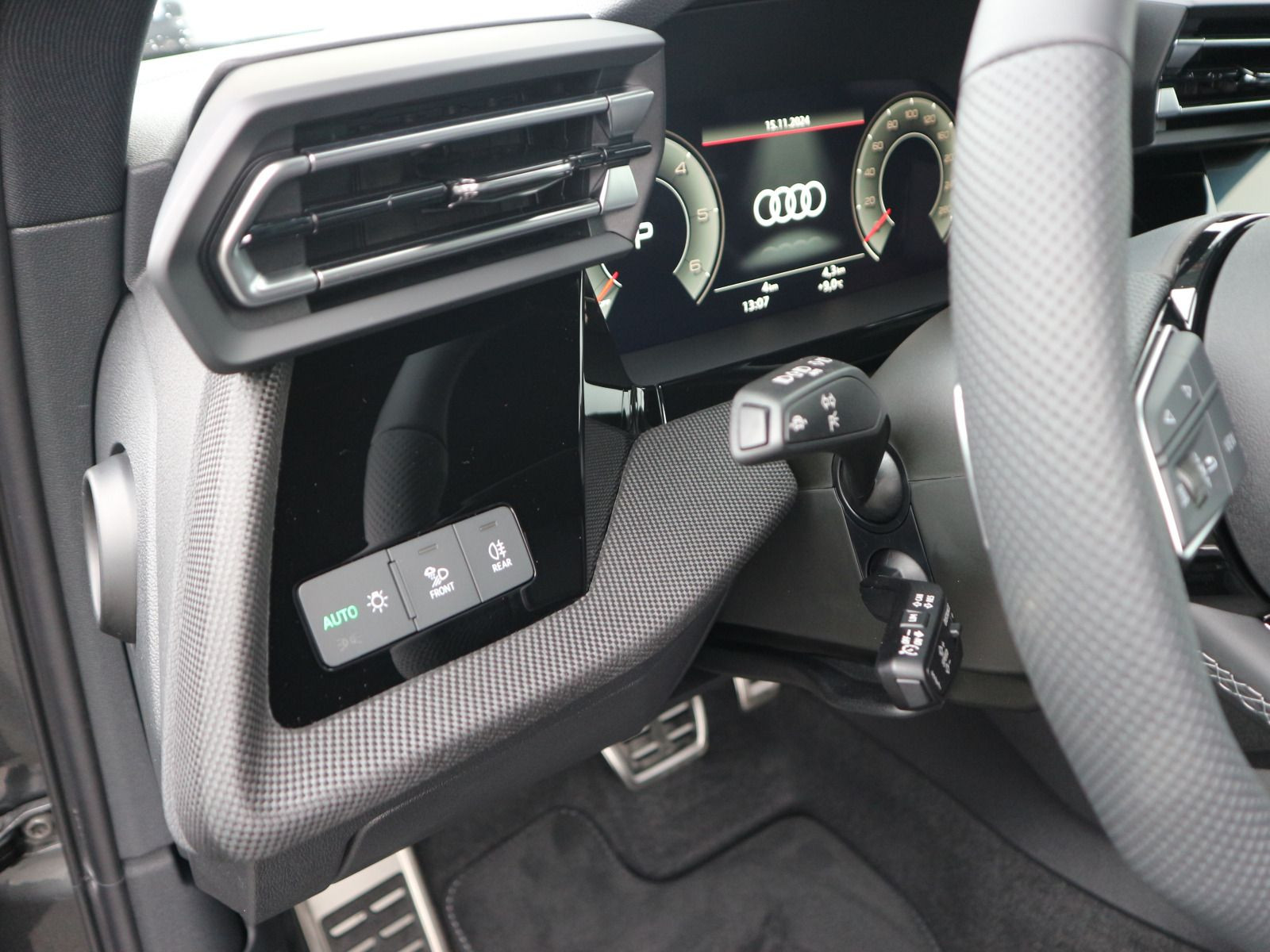 Fahrzeugabbildung Audi A3 Sportback S line 35 TDI S tronic*AHK*MATRIX*
