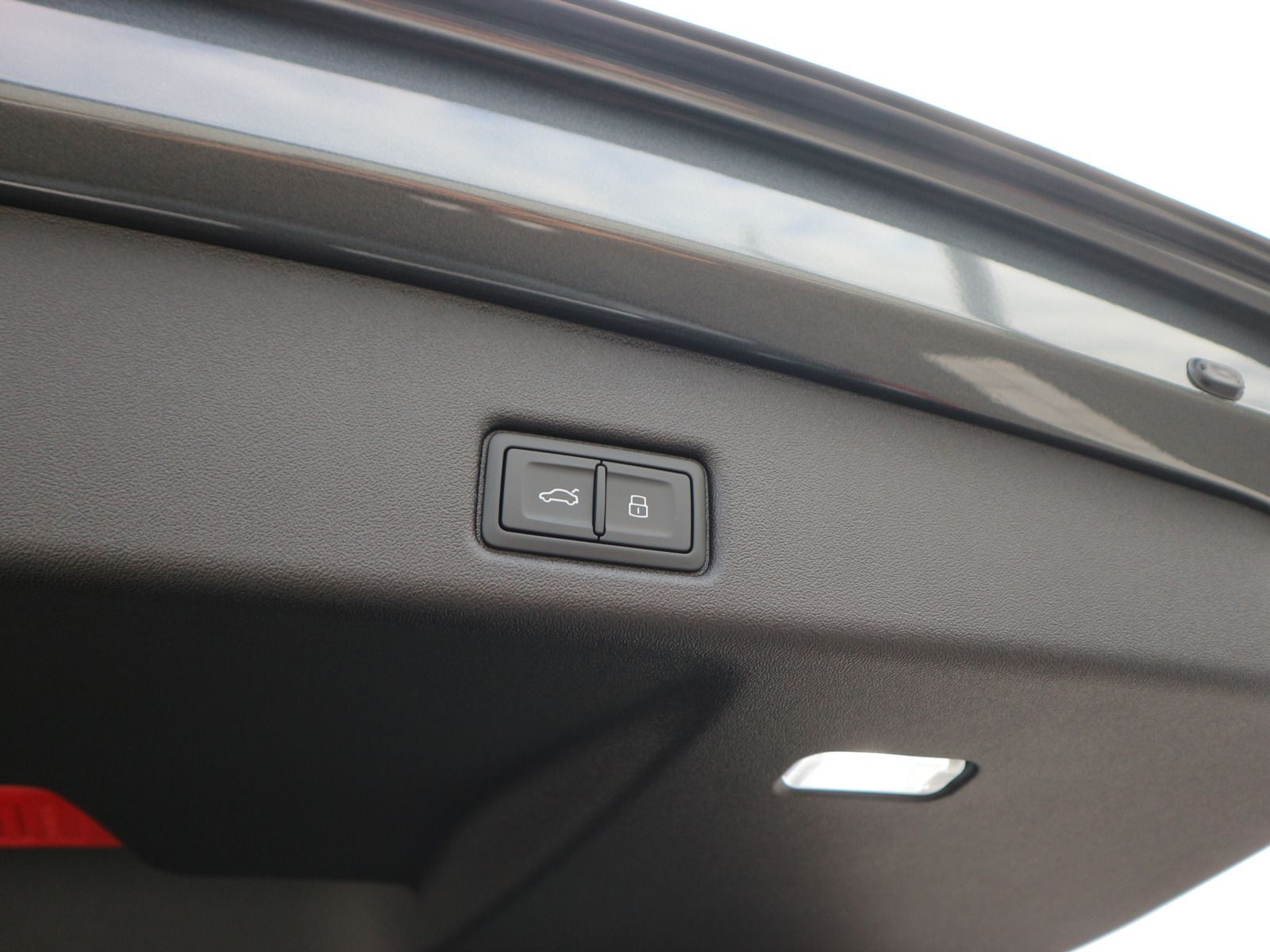 Fahrzeugabbildung Audi Q5 Sportback TDI quattro S line*PANNO*AHK*