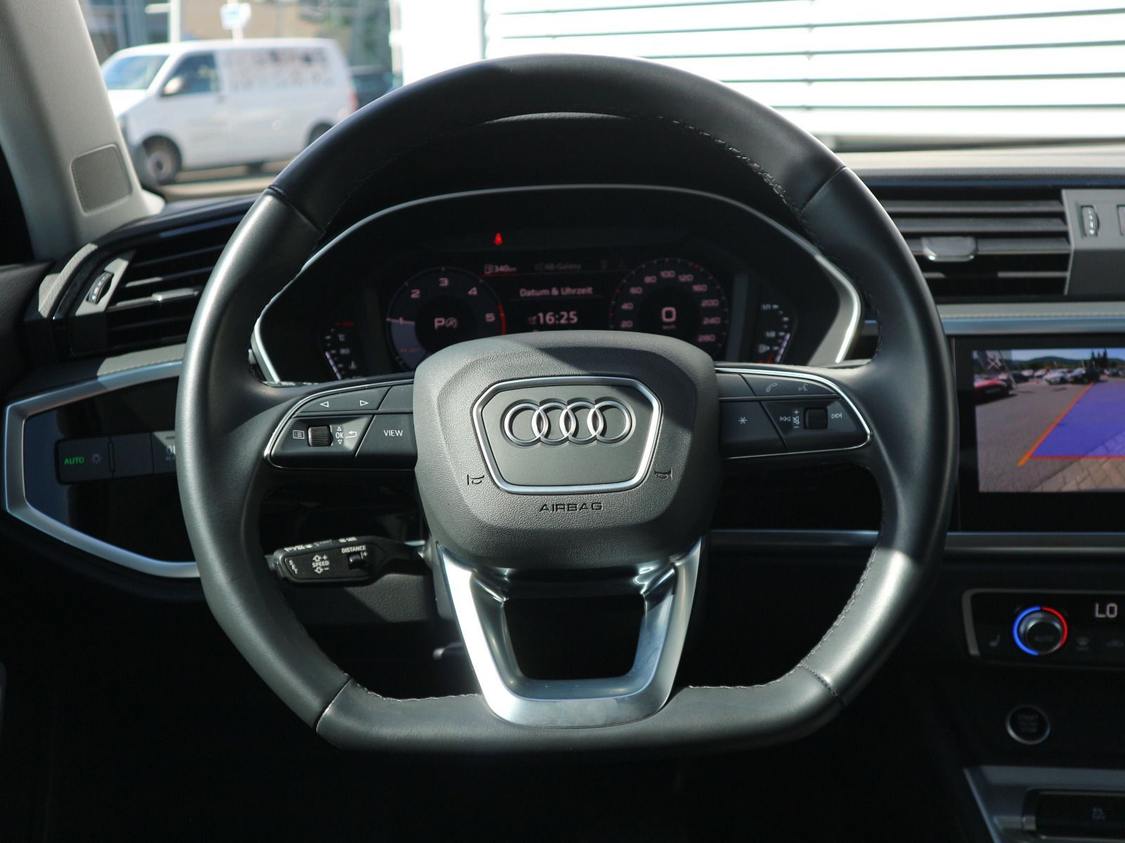 Fahrzeugabbildung Audi Q3 advanced 35 TDI S tronic ACC*RFK*CARPLAY