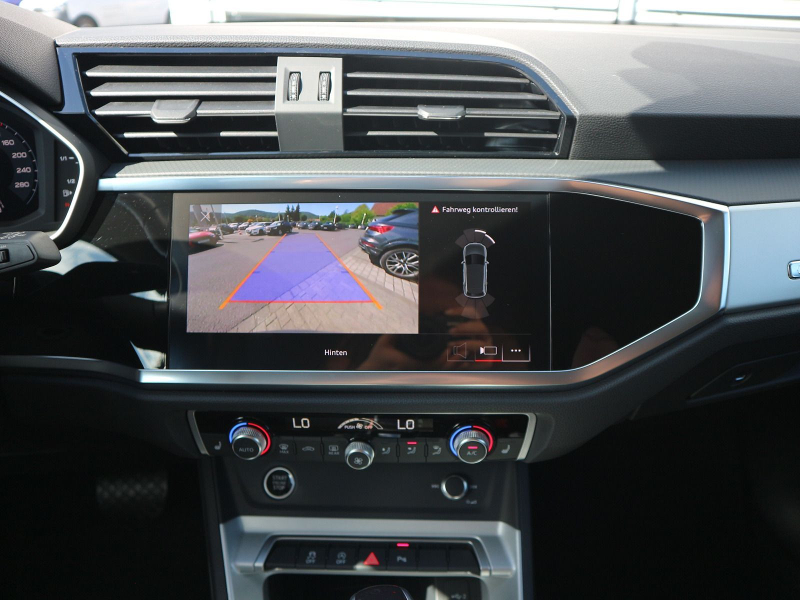 Fahrzeugabbildung Audi Q3 advanced 35 TDI S tronic ACC*RFK*CARPLAY
