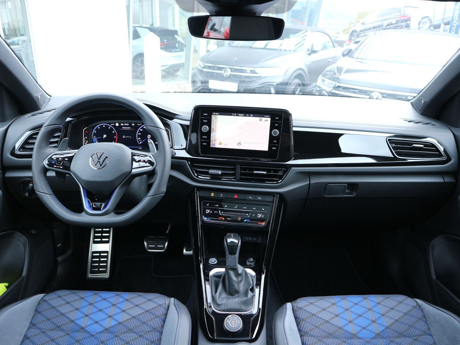 Fahrzeugabbildung Volkswagen T-Roc R 2.0 l TSI OPF 4MOTION (300 PS) DSG *AHK*WINTERREIFEN*