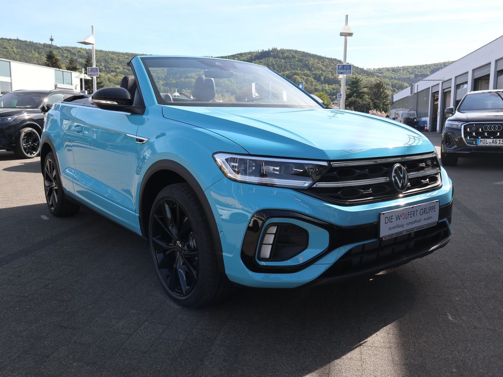 Fahrzeugabbildung Volkswagen T-Roc Cabriolet R-Line 1.5 TSI OPF (150 PS) DSG *AHK*NAVI*BLACKSTYLE*