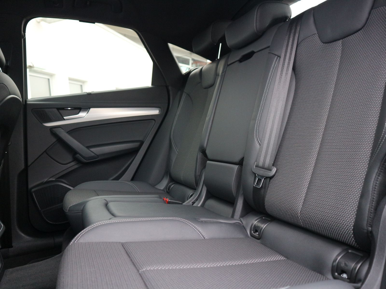 Fahrzeugabbildung Audi Q5 Sportback S line 50 TFSI e quattro 0,5%*AHK*B&O*MATRIX