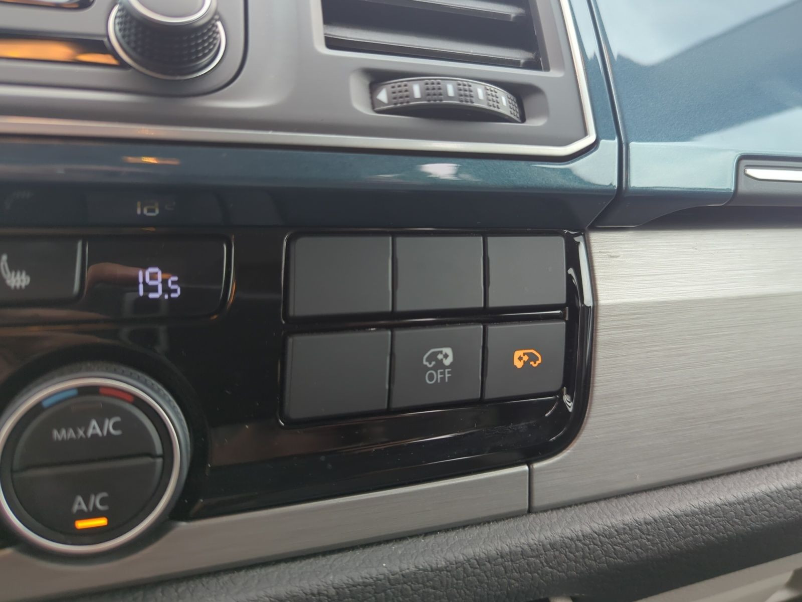 Fahrzeugabbildung Volkswagen T6 Multivan Comfortline 2.0 TDI+AHK+KAMERA+