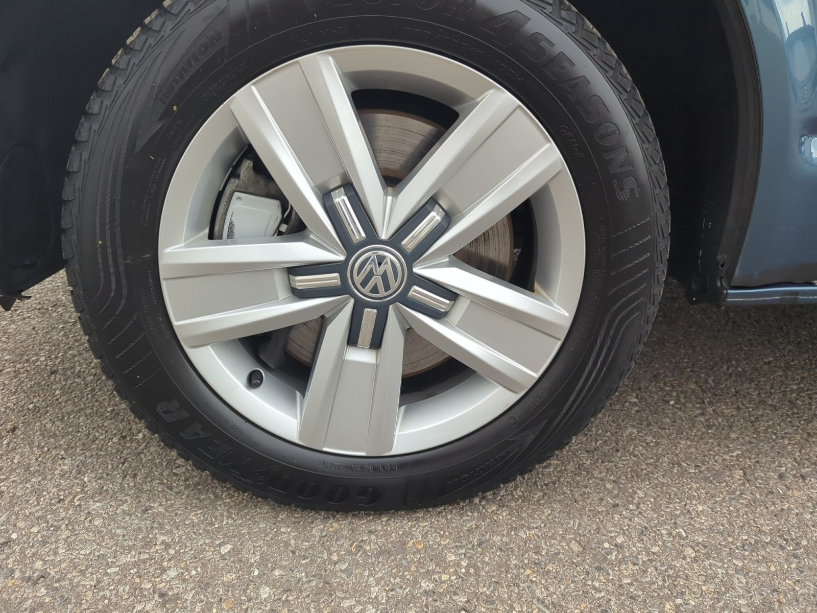 Fahrzeugabbildung Volkswagen T6 Multivan Comfortline 2.0 TDI+AHK+KAMERA+